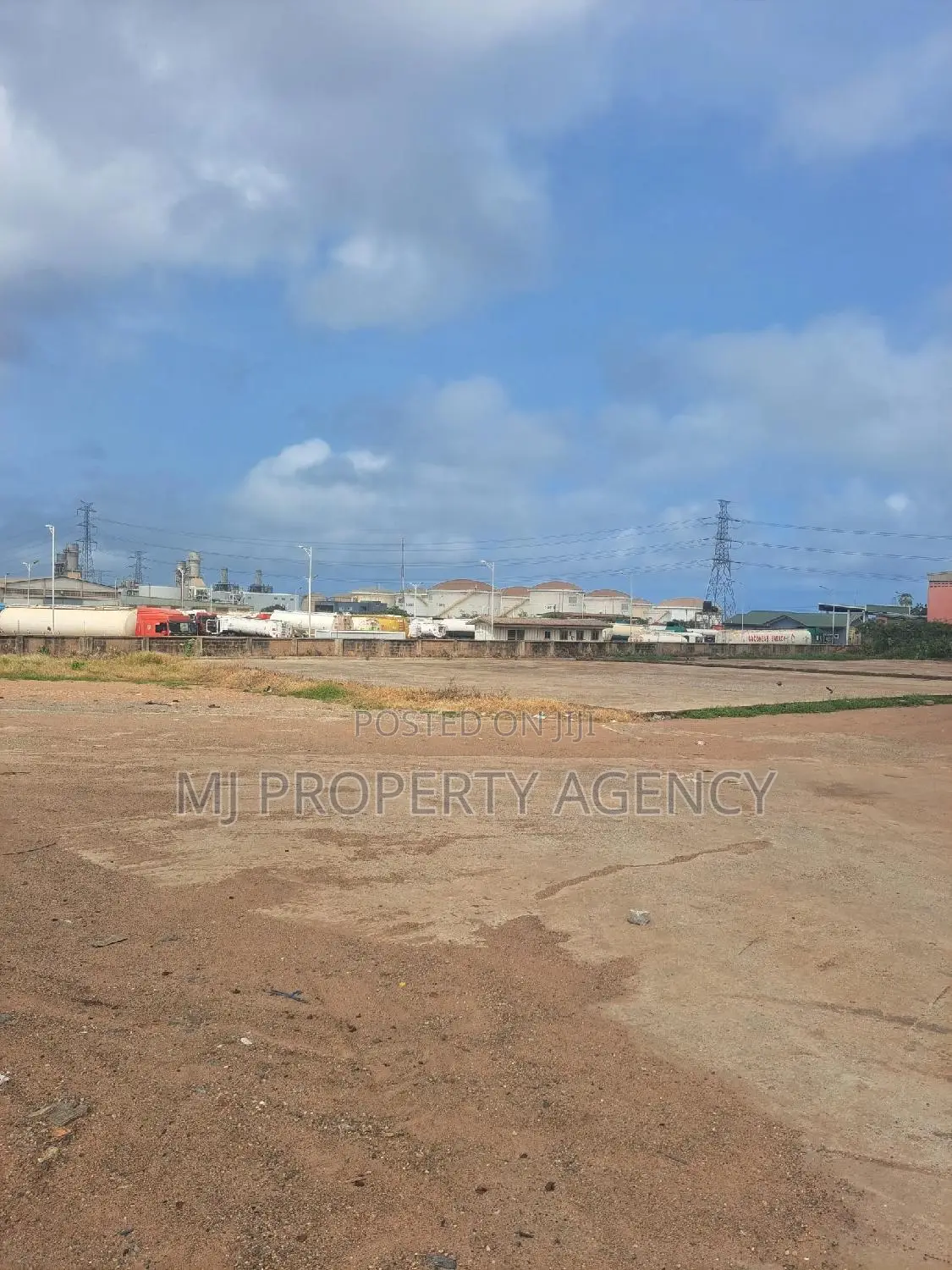 3200 SQM Warehouse With 7000sqm Open Space in Tema Metropolitan