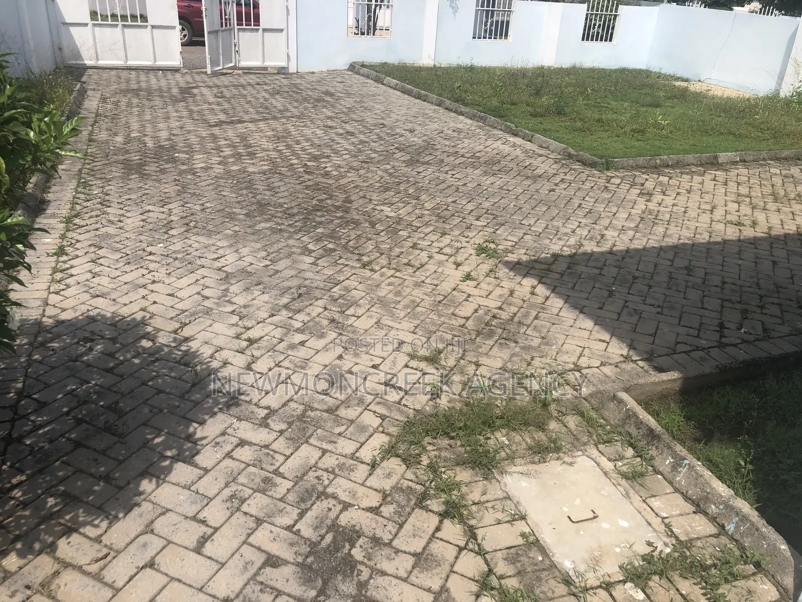 3bdrm Bungalow in Devtraco Estatesc25, Accra Metropolitan for sale in Accra Metropolitan