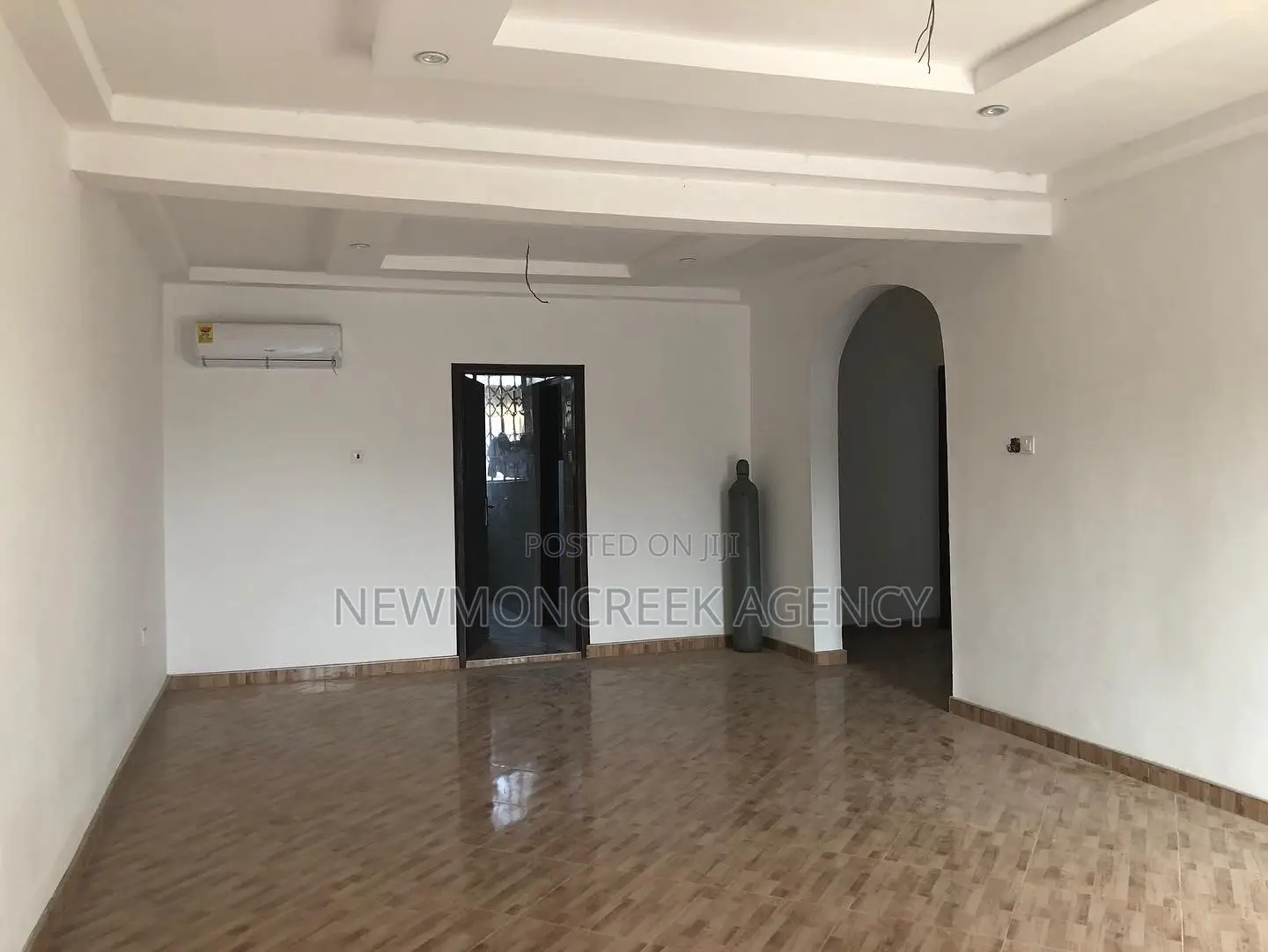2bdrm Apartment in Oyarifa To Aburi, Accra Metropolitan for sale in Accra Metropolitan