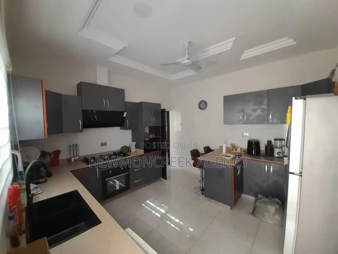 Furnished 3bdrm Bungalow in Lakeside Estates, Accra Metropolitan in Accra Metropolitan