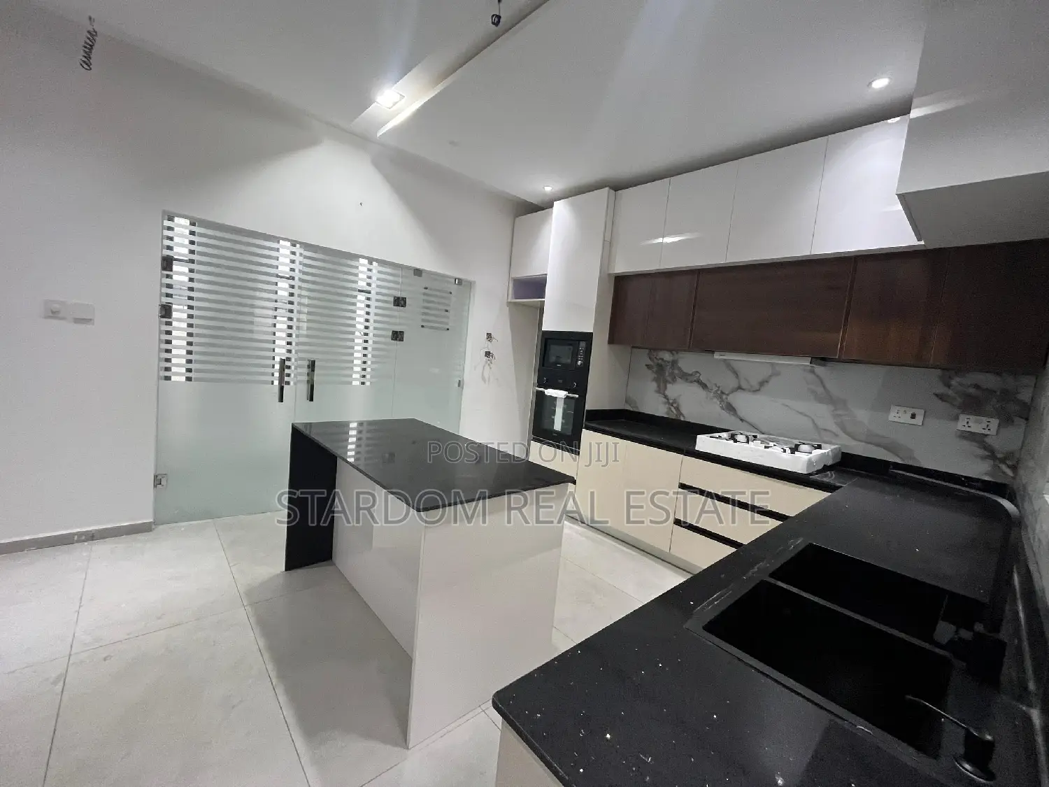 4bdrm Duplex in East Legon for rent in East Legon