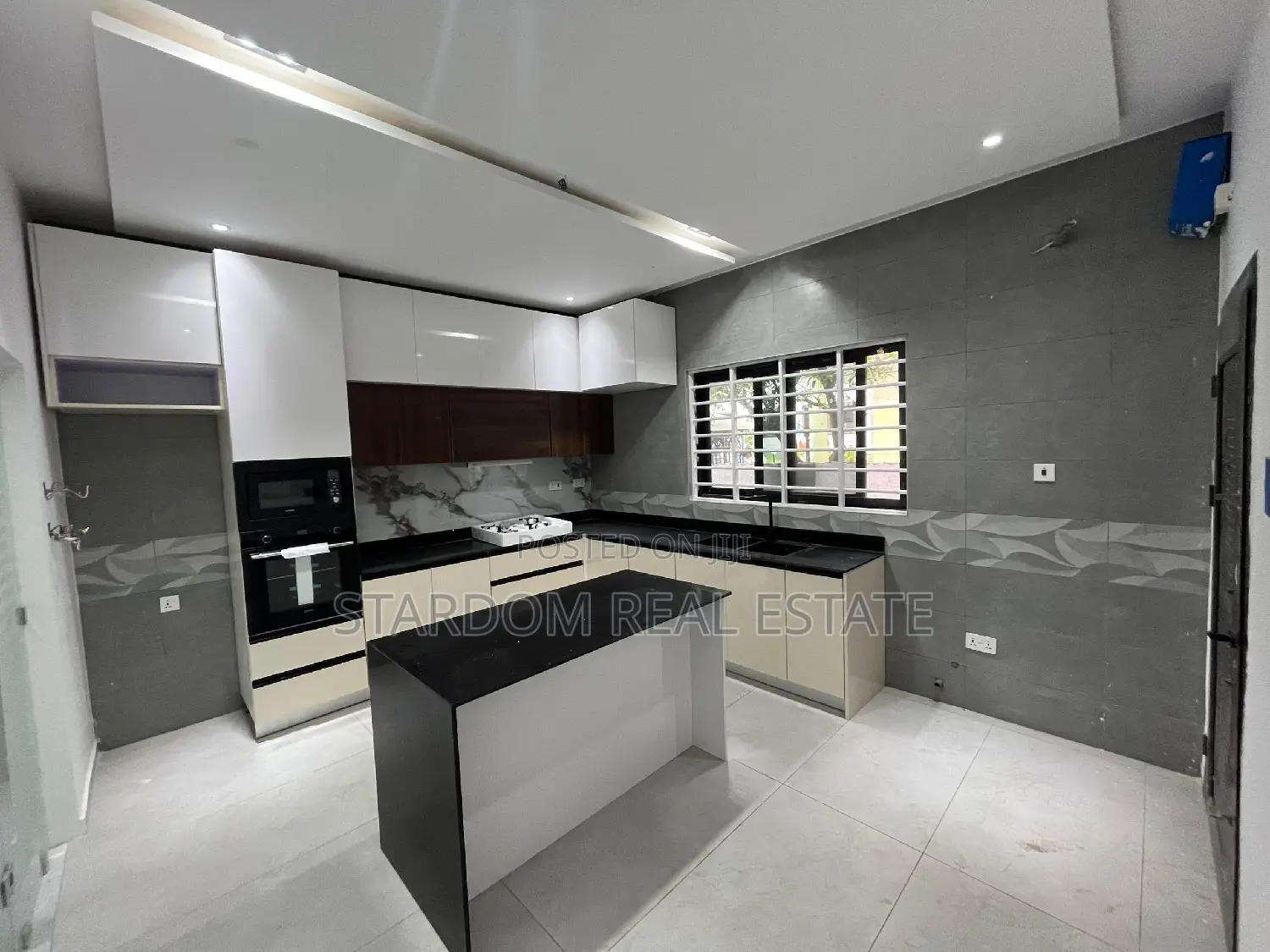4bdrm Duplex in East Legon for rent in East Legon
