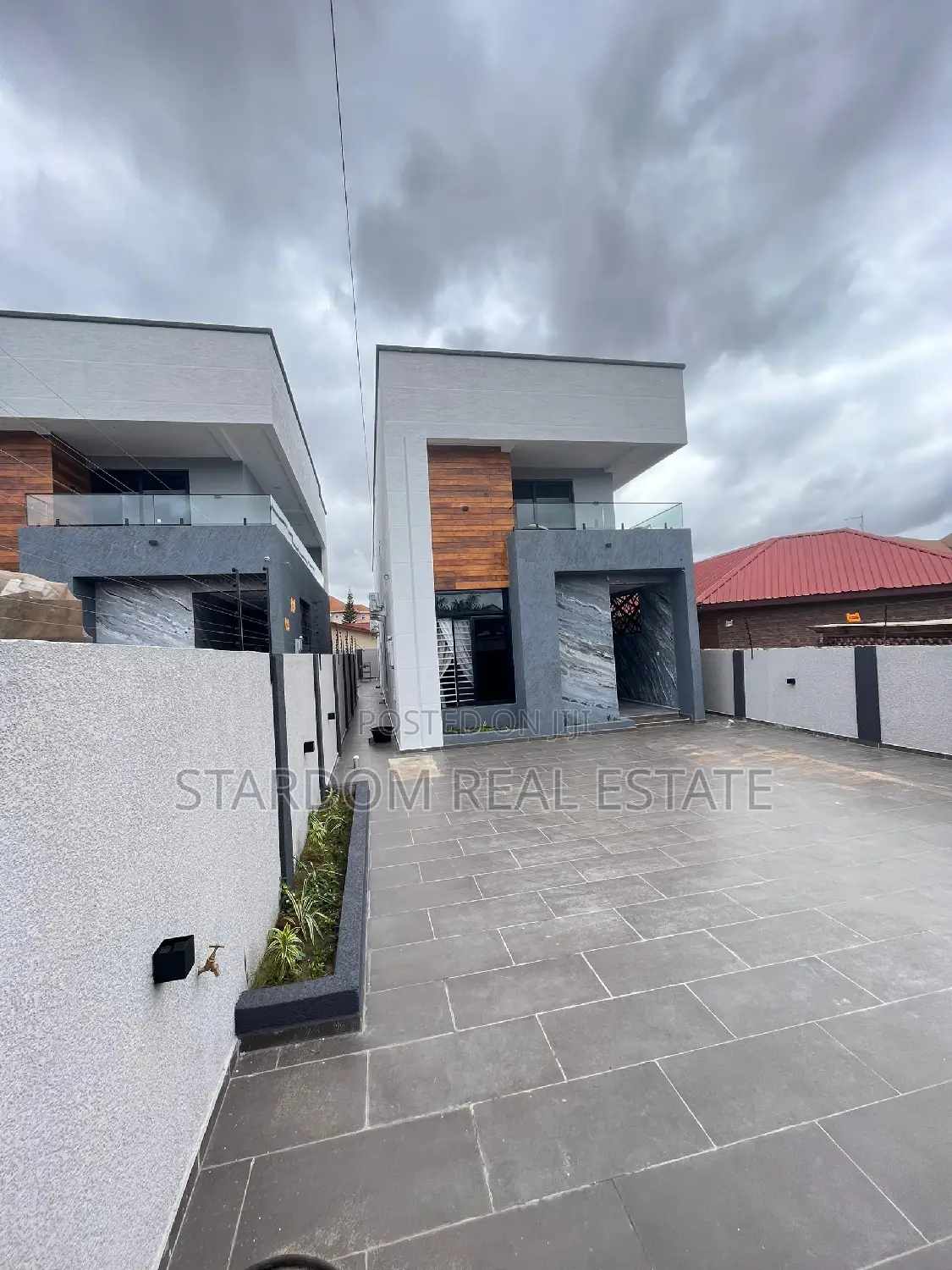 4bdrm Duplex in East Legon for rent in East Legon