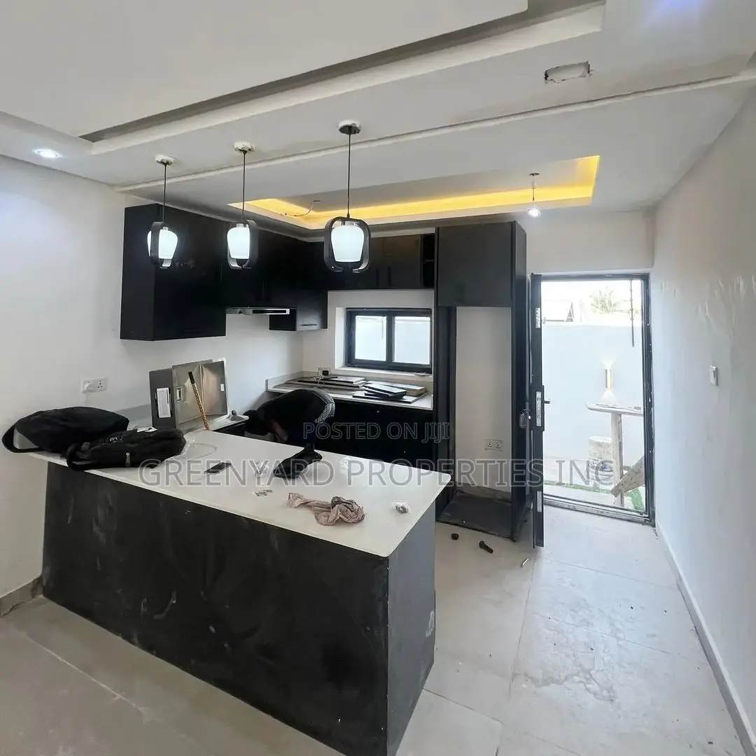 2bdrm Townhouse/Terrace in Ashaley Botwe for sale in Ashaley Botwe