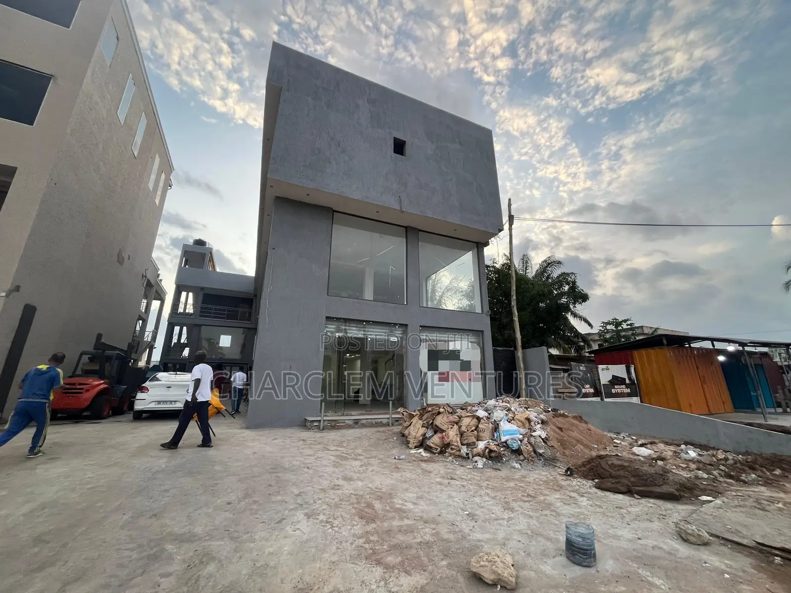 Office Space With Warehouse for Rent in Ashaley Botwe