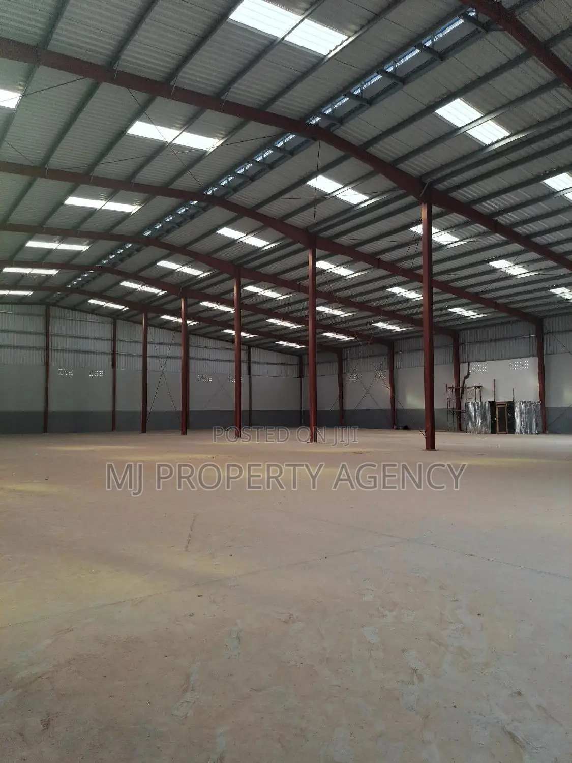 2000 SQM Warehouse at Tema Newly Built in Tema Metropolitan