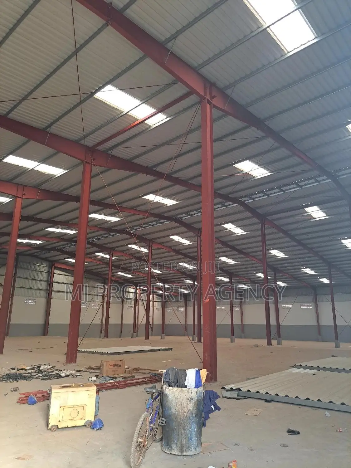 2000 SQM Warehouse at Tema Newly Built in Tema Metropolitan