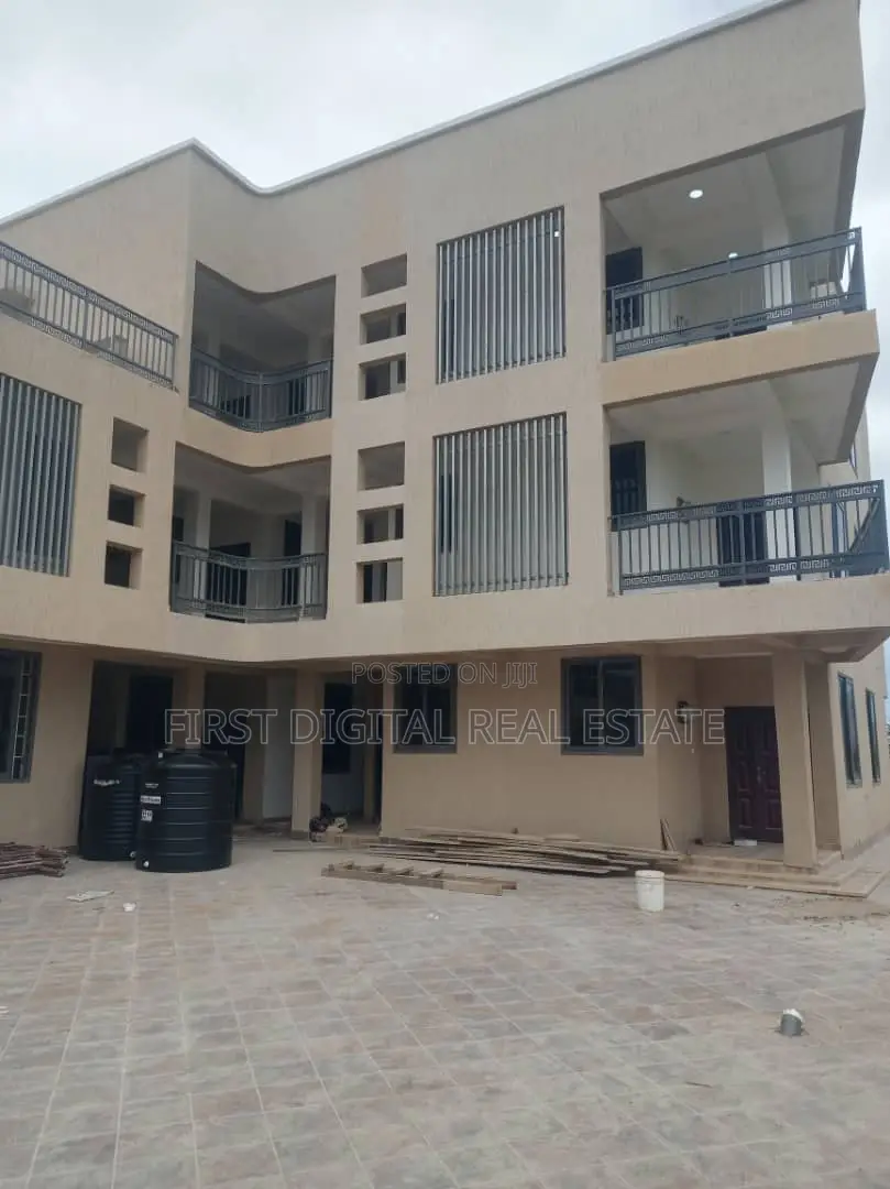 1bdrm Apartment in First Digital Real, Weija for rent in Weija