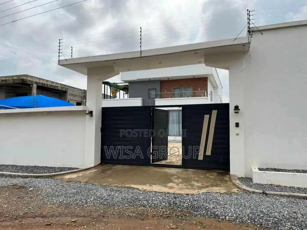 Furnished 5bdrm Duplex in Wisa Groups, Accra Metropolitan for sale in Accra Metropolitan
