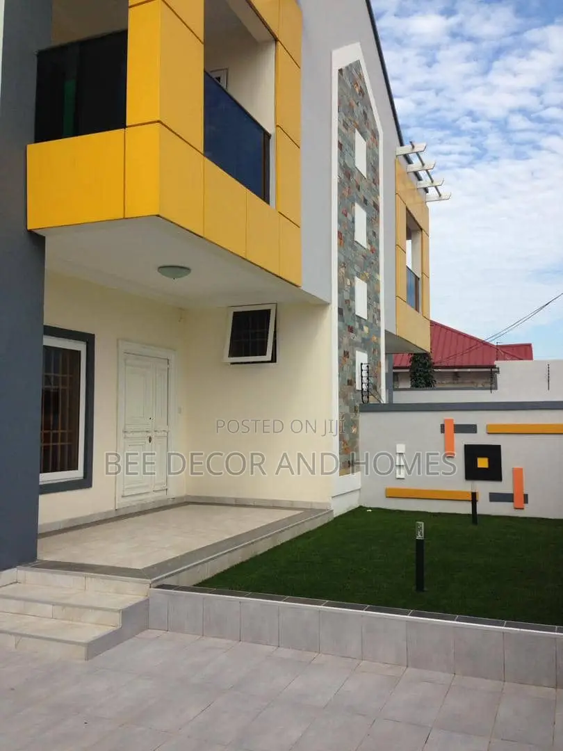 4bdrm House in Bee Decor & Homes, Lake Side Estate for sale in Lake Side Estate