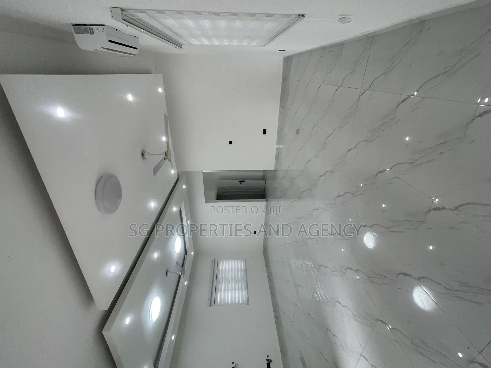 3bdrm House in Kfc, Spintex for rent in Spintex