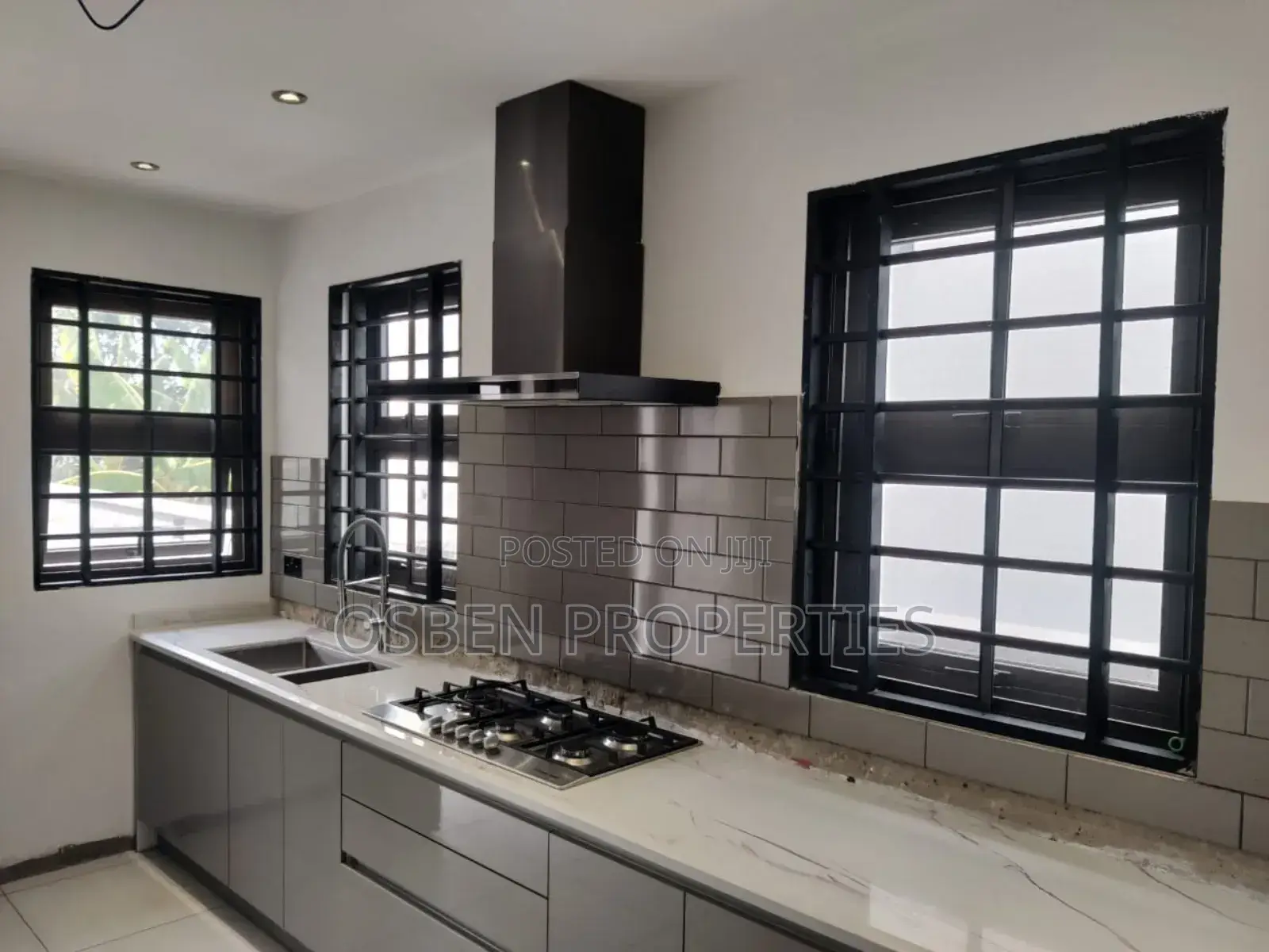 4bdrm House in Pleasant Properties, Accra Metropolitan for sale in Accra Metropolitan