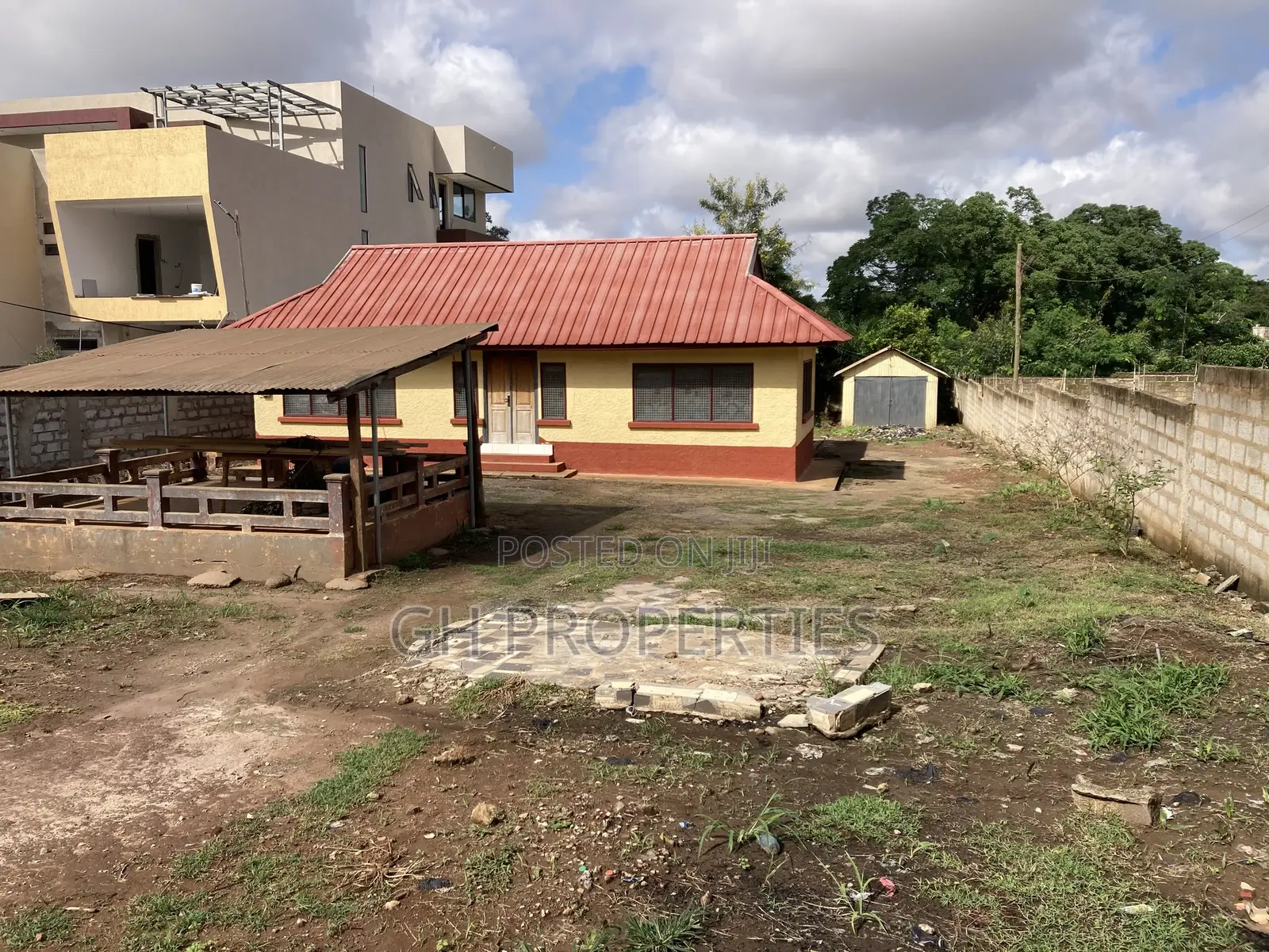 One Plot for Sale at Danyame Opposite Golden Tulip Hotel. in Kumasi Metropolitan