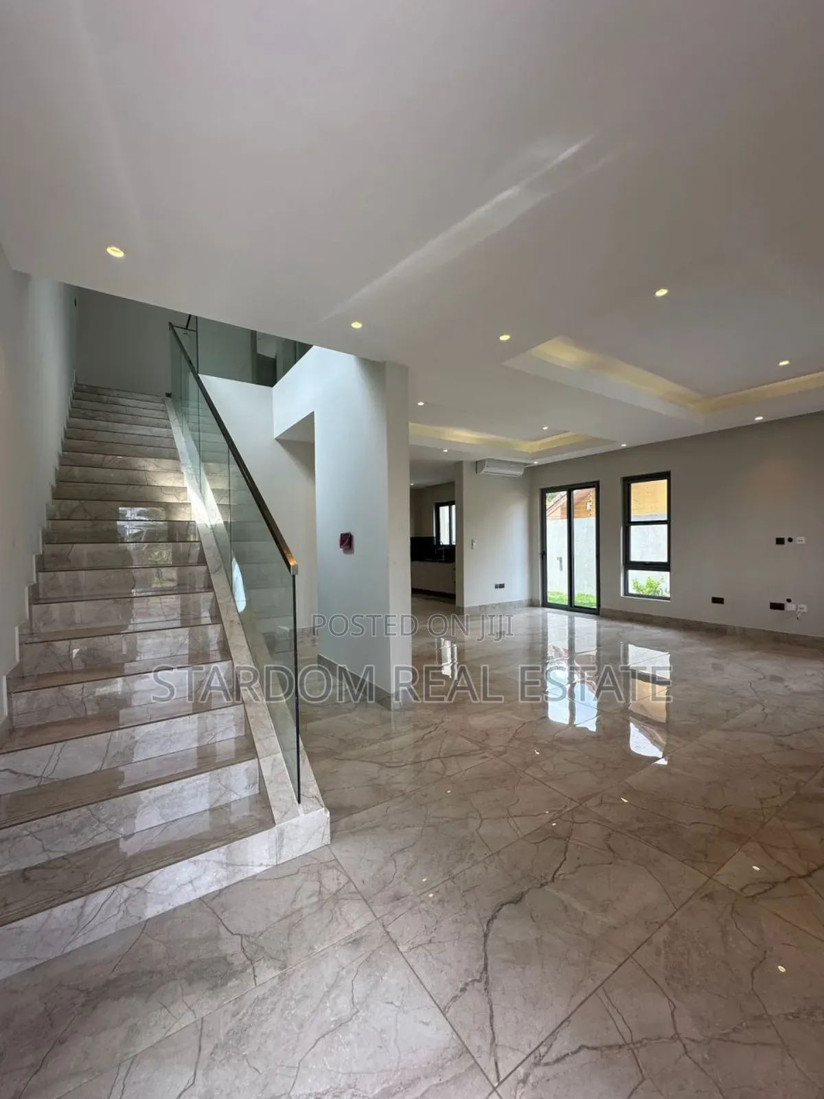 4bdrm Duplex in East Legon for rent in East Legon