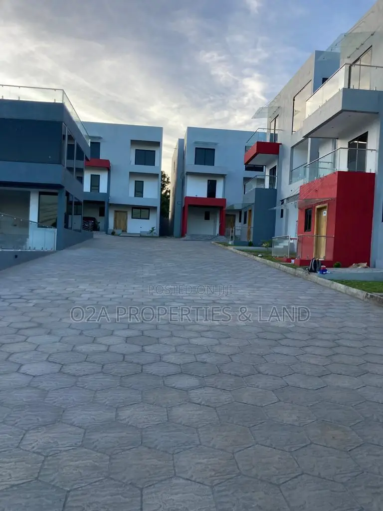3bdrm Apartment in Dzorwulu for rent in Dzorwulu