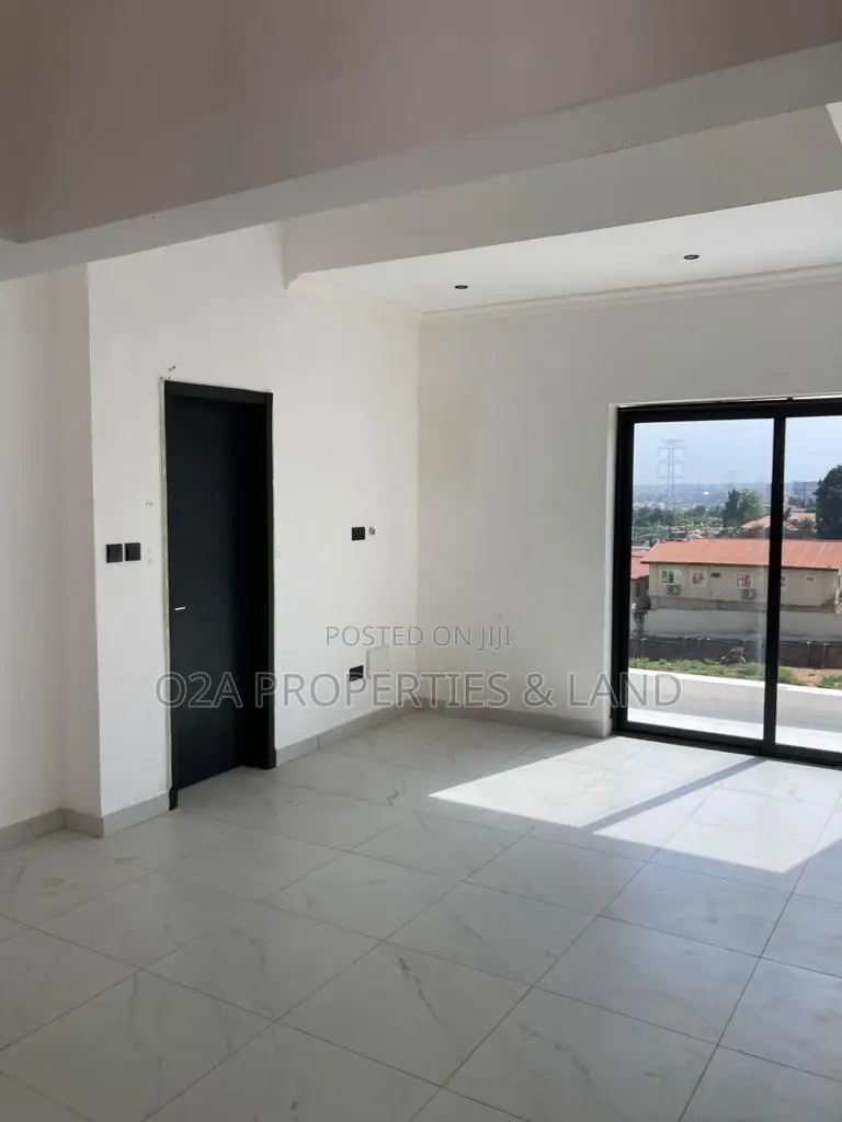 3bdrm Apartment in Dzorwulu for rent in Dzorwulu