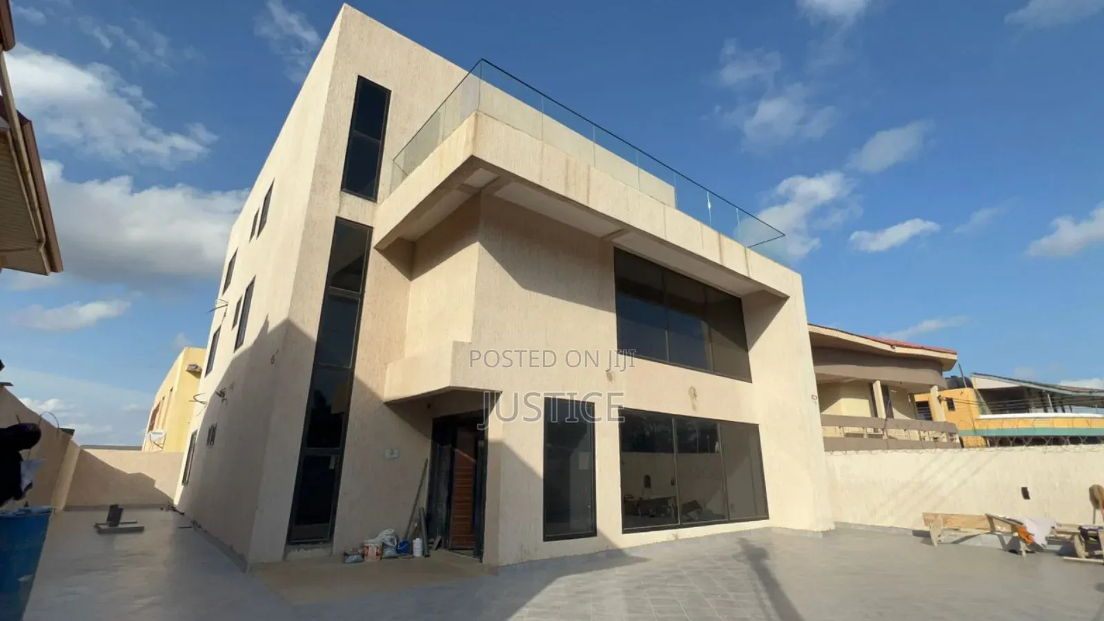 6bdrm Duplex in Abc Achimota for sale in Achimota