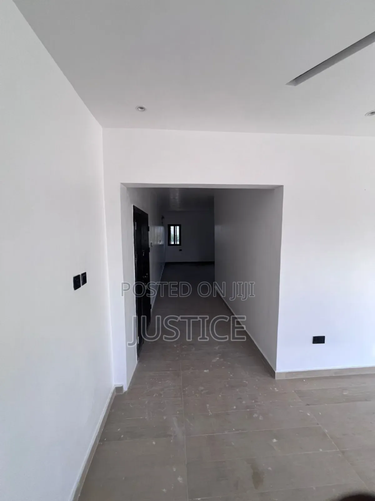6bdrm Duplex in Abc Achimota for sale in Achimota