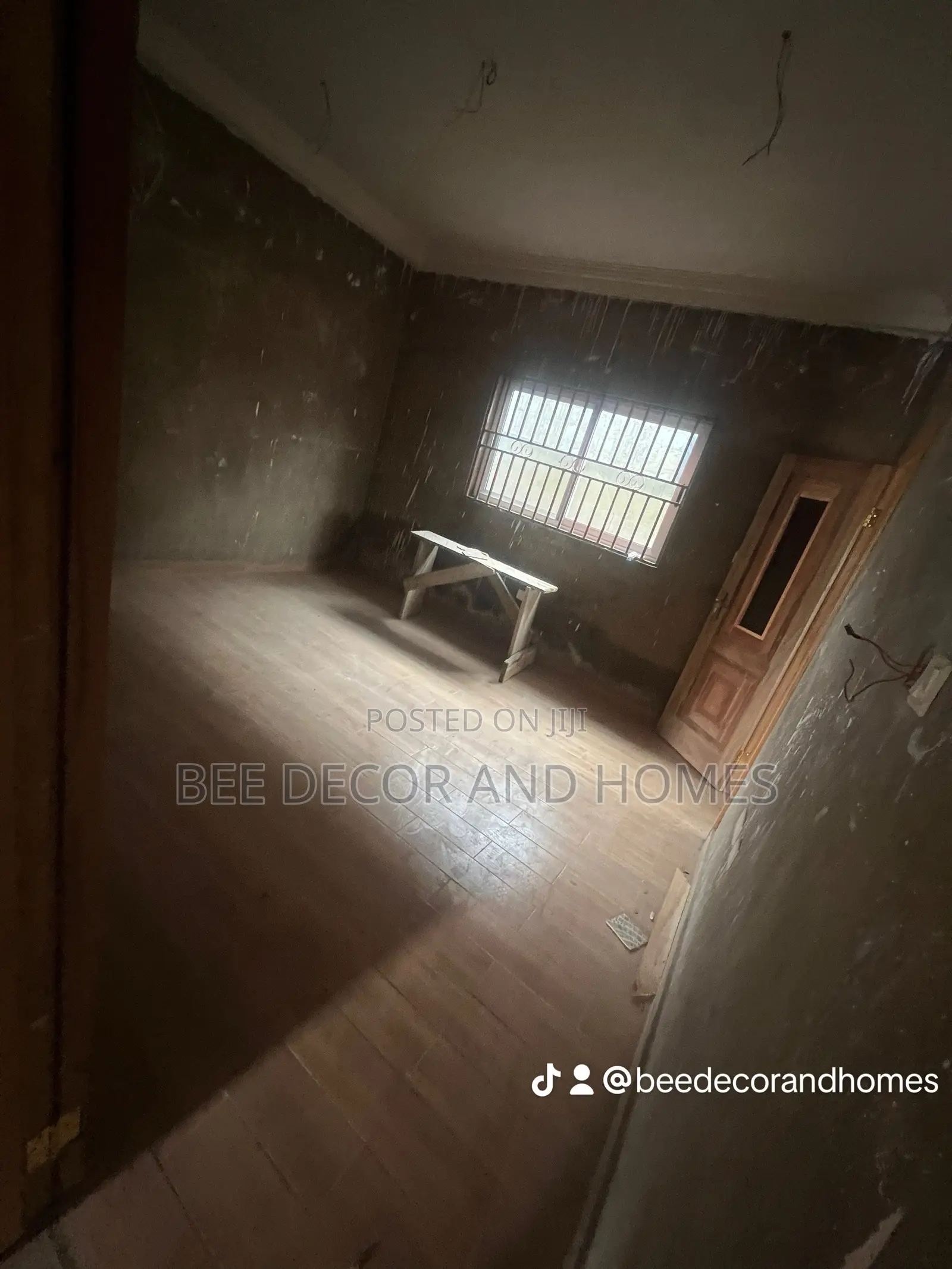 3bdrm House in Bee Decor & Homes, Old Ashomang for sale in Old Ashomang