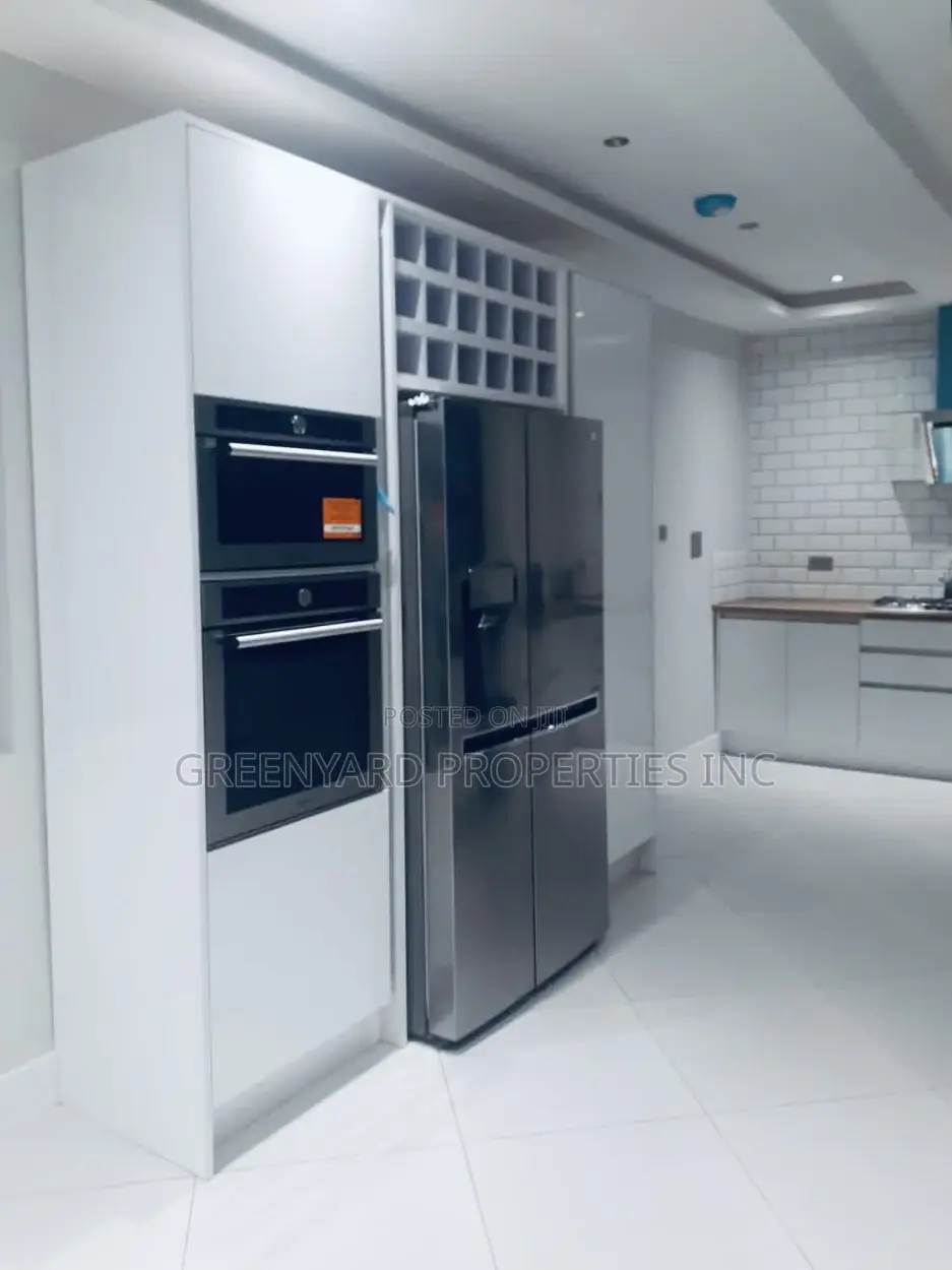 4bdrm Penthouse in Airport Residential for sale in Airport Residential Area