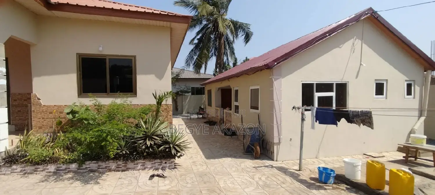 5bdrm House in Ampoma Estate, Frafraha for rent in Frafraha