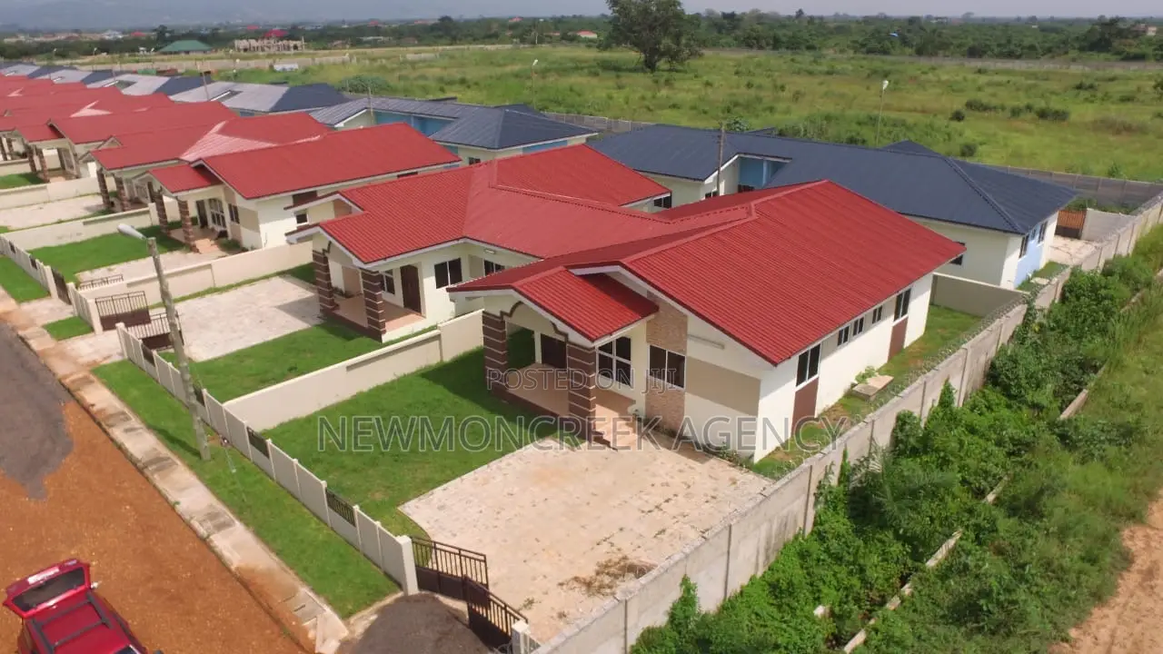 3bdrm Bungalow in Gated Est.Oyibi. for sale in Oyibi