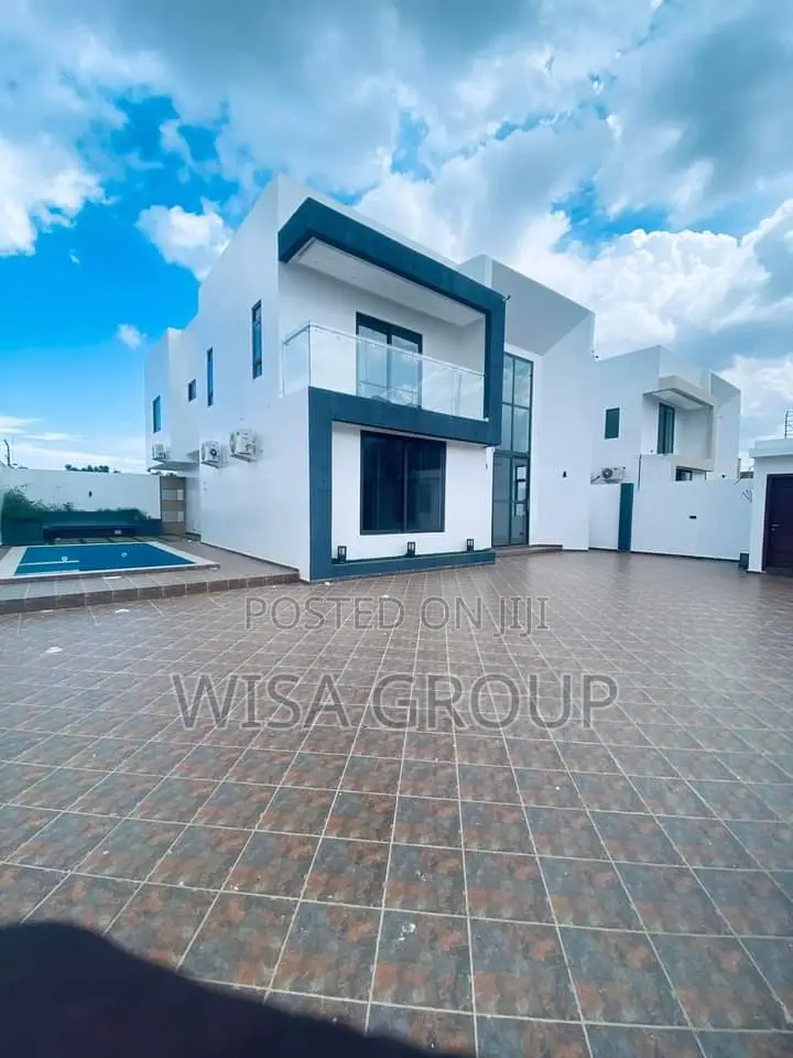 5bdrm Duplex in Wisa Groups, Accra Metropolitan for sale in Accra Metropolitan