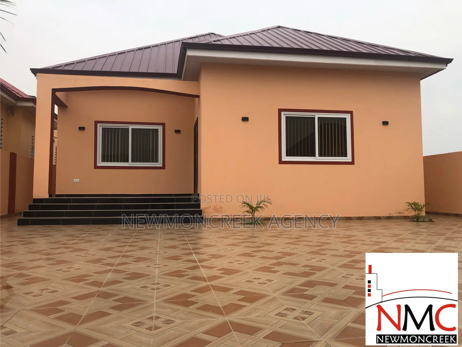 3bdrm Bungalow in Oyarifa,Special Ice, Accra Metropolitan for sale in Accra Metropolitan