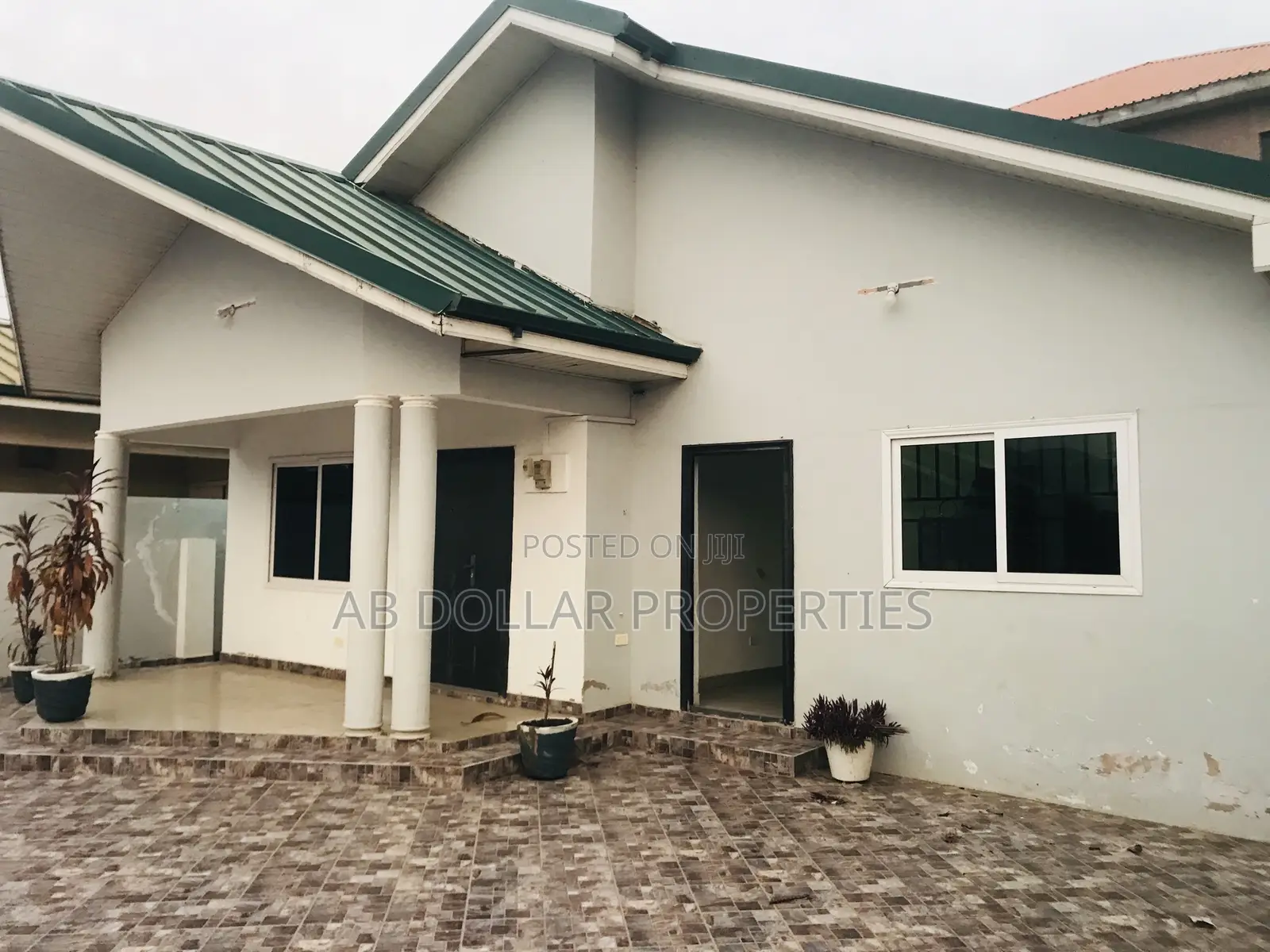 2bdrm House in Bayako  Estate, Spintex for rent in Spintex