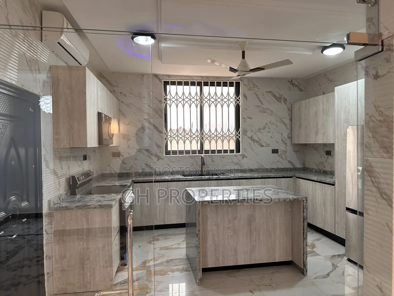 5bdrm Mansion in Agric., Kumasi Metropolitan for sale in Kumasi Metropolitan