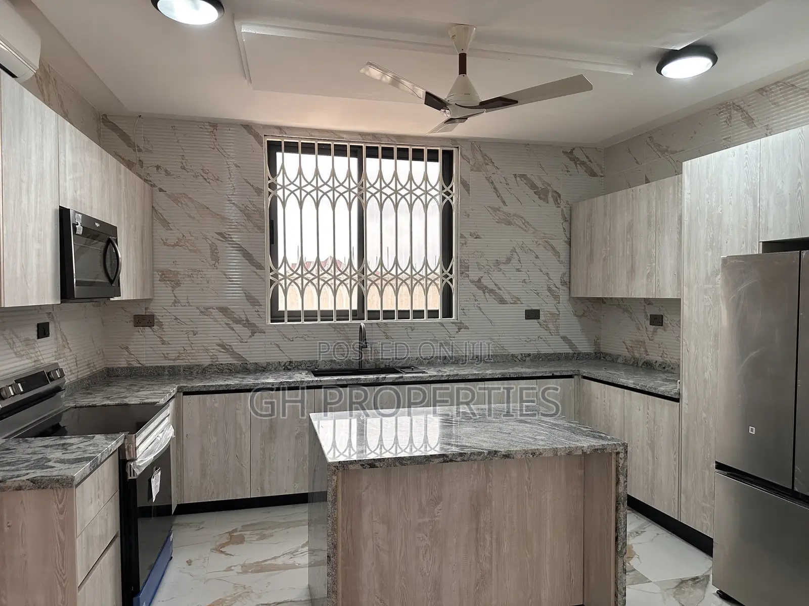 5bdrm Mansion in Agric., Kumasi Metropolitan for sale in Kumasi Metropolitan