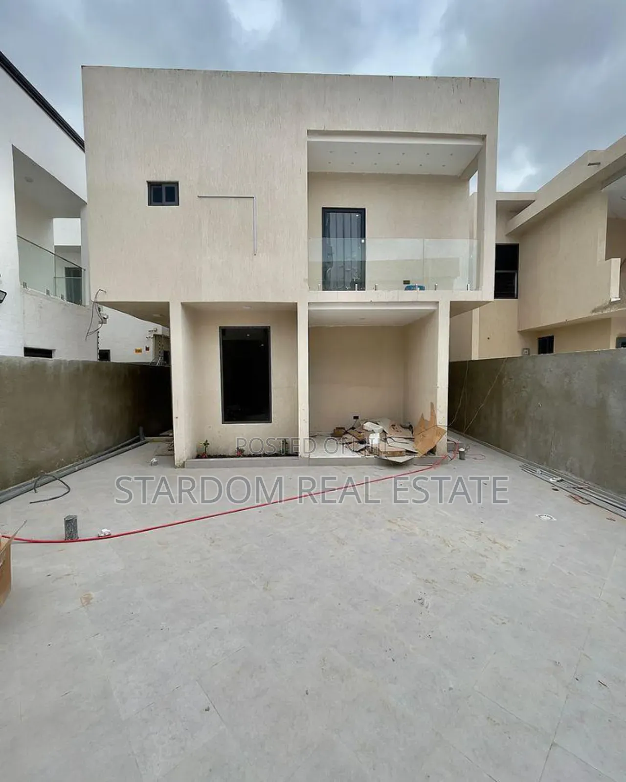 4bdrm Duplex in Adjiriganor for rent in Adjiriganor