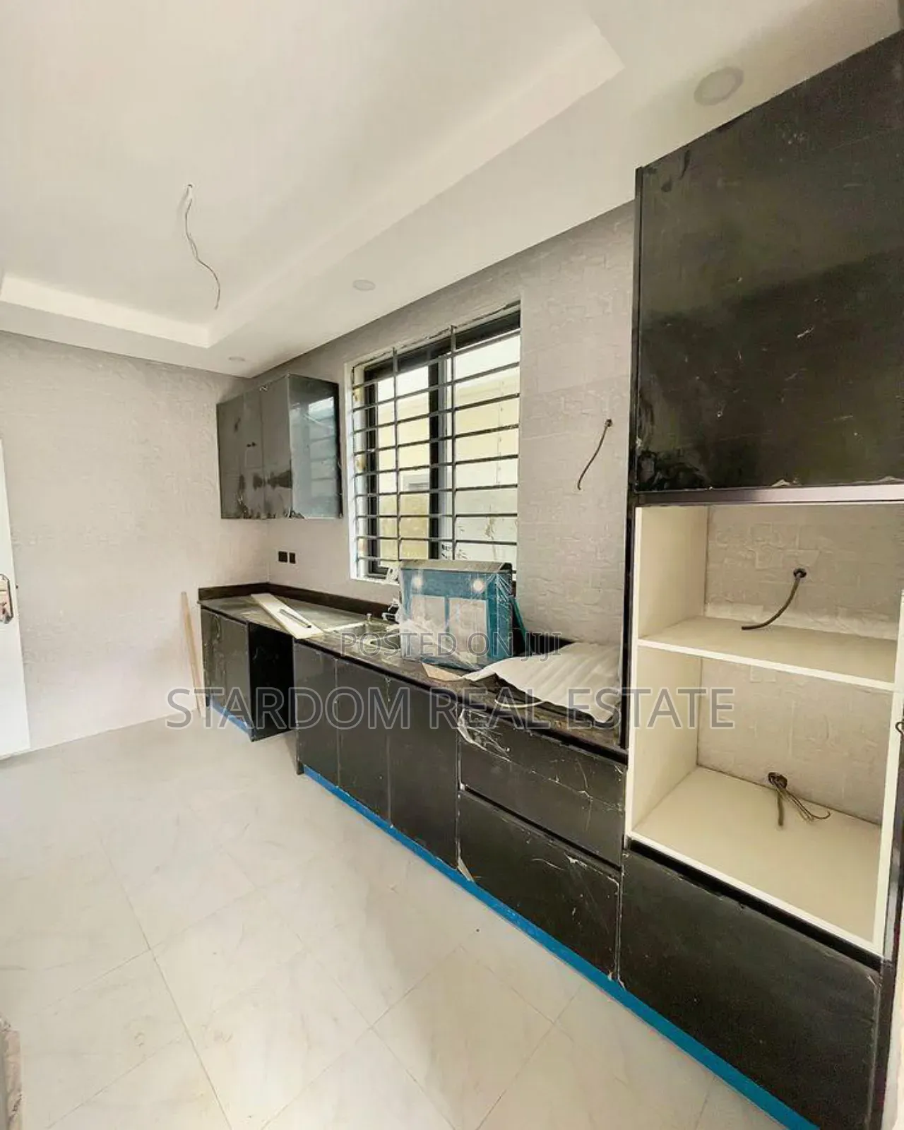 4bdrm Duplex in Adjiriganor for rent in Adjiriganor