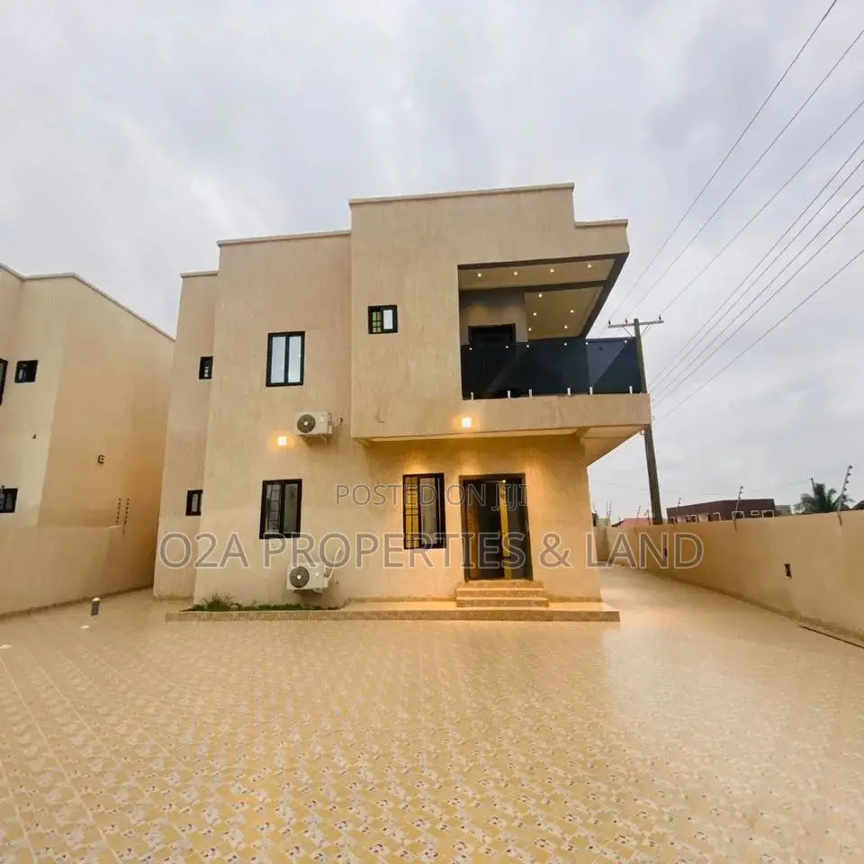 4bdrm House in East Legon Ogbojo, American House for sale in American House