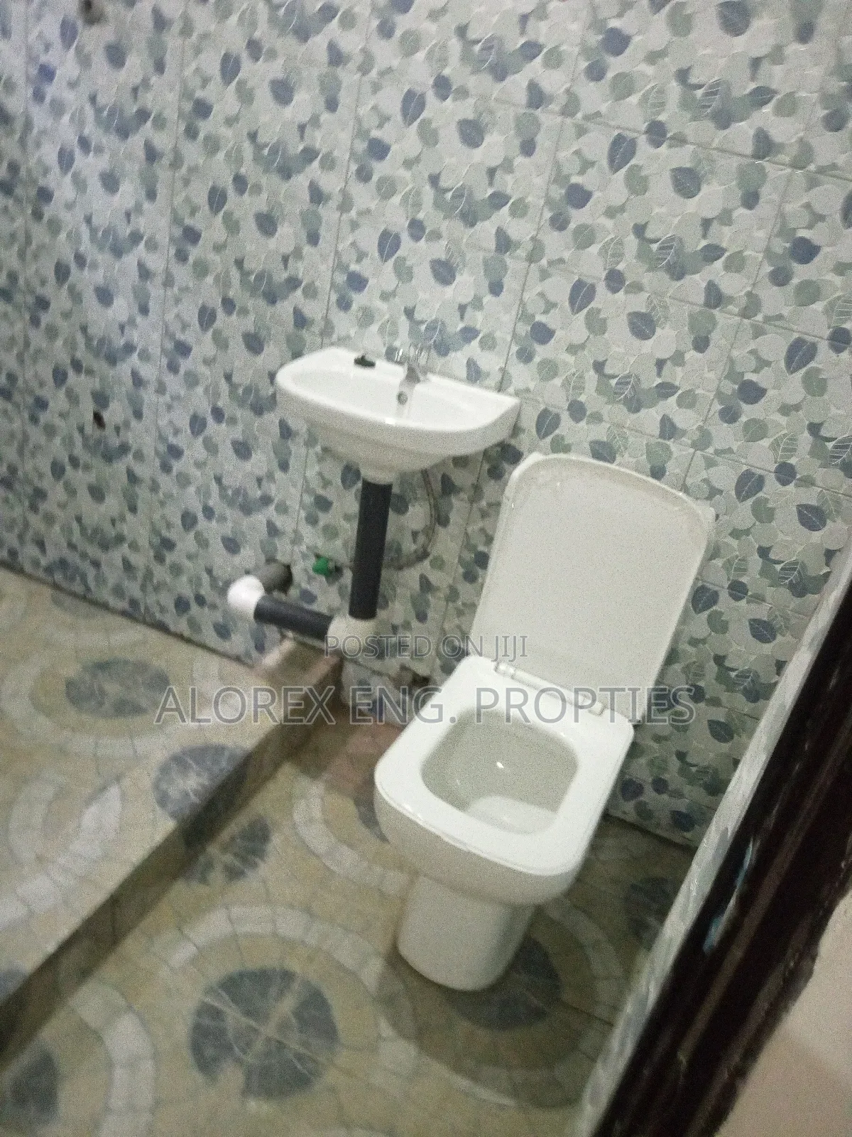 3bdrm House In Amrahia, Adenta For Sale in Adenta