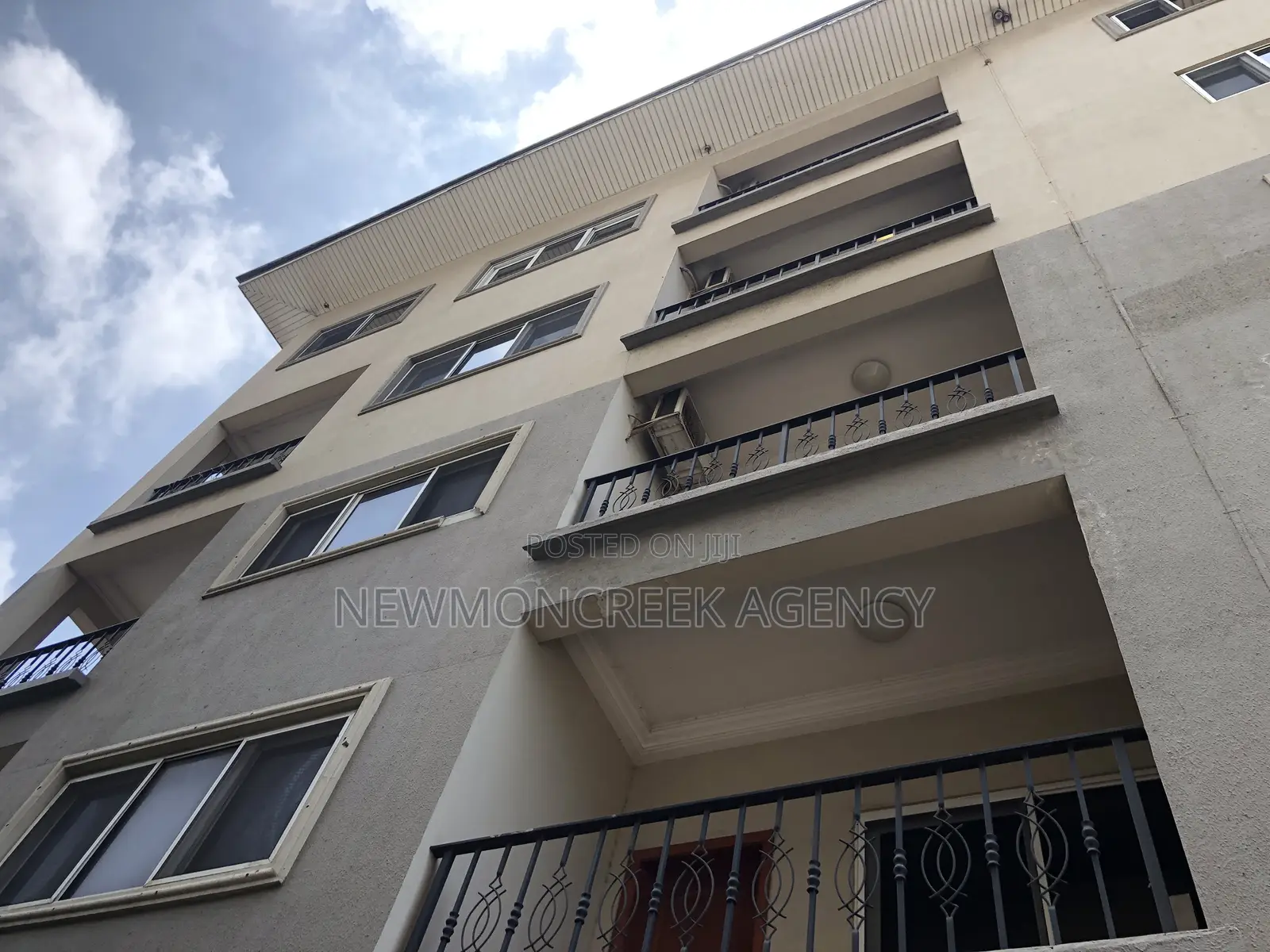 3bdrm Apartment in Accra,Ridge. for sale in Accra Metropolitan