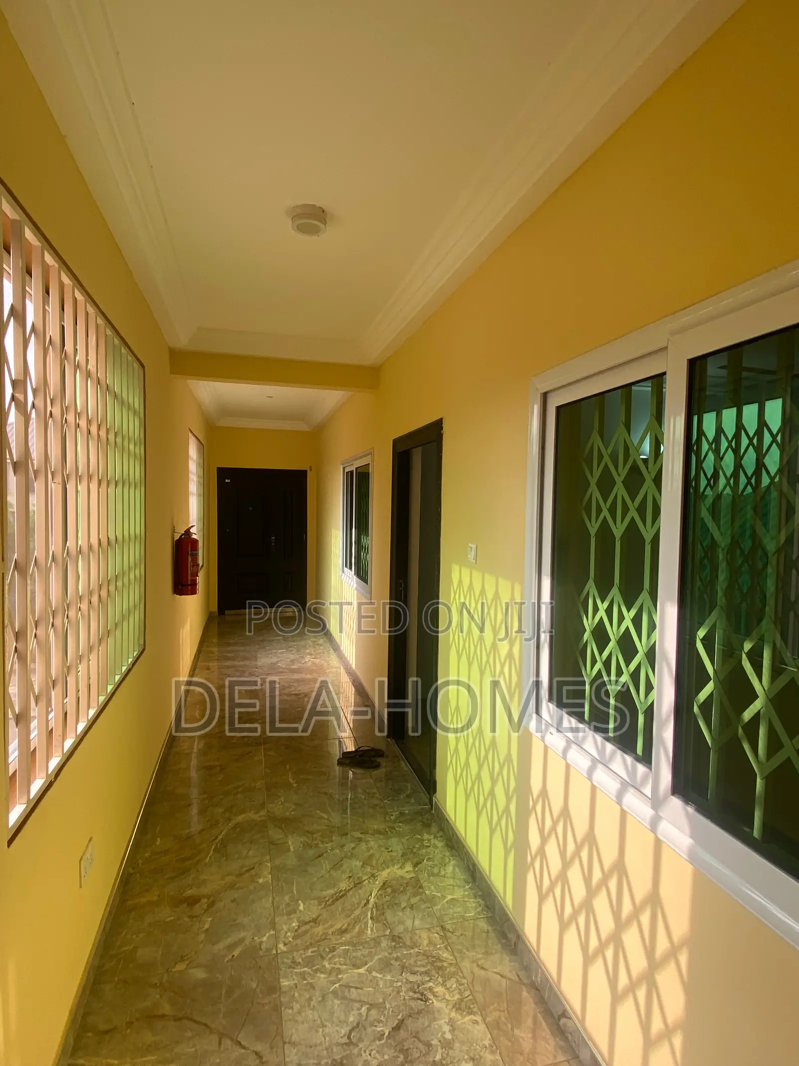 Ex-Chamber N Hall Sc for Rent at Adenta. in Adenta