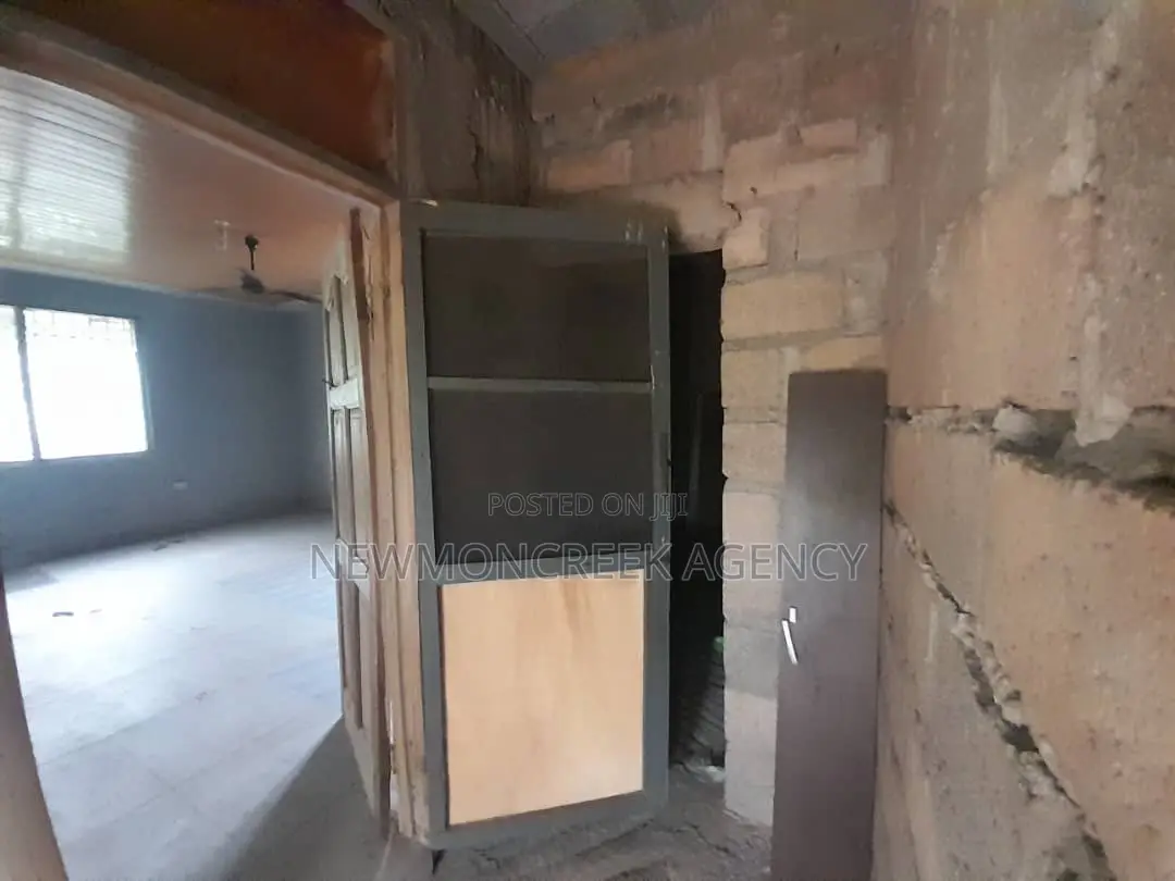 4bdrm Duplex in Dodowa Hospital, Accra Metropolitan for sale in Accra Metropolitan