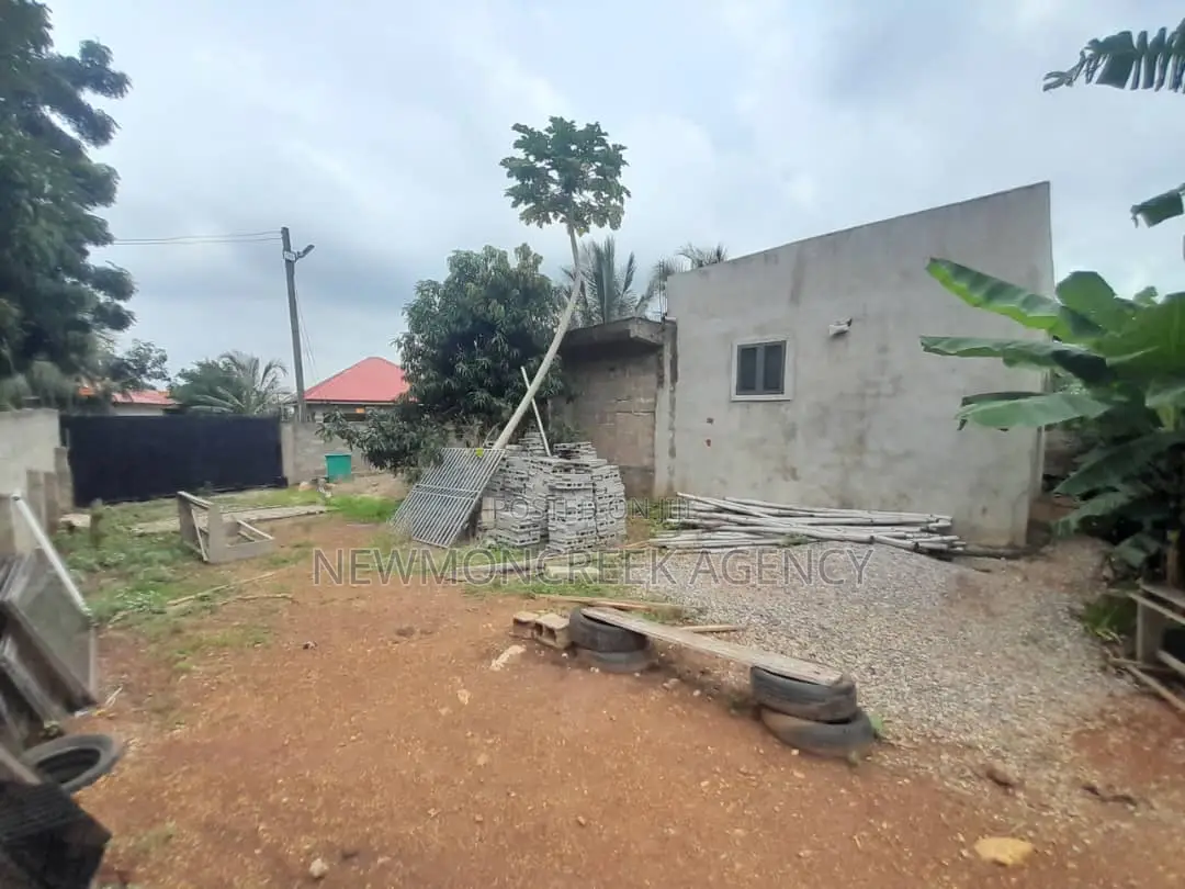 4bdrm Duplex in Dodowa Hospital, Accra Metropolitan for sale in Accra Metropolitan