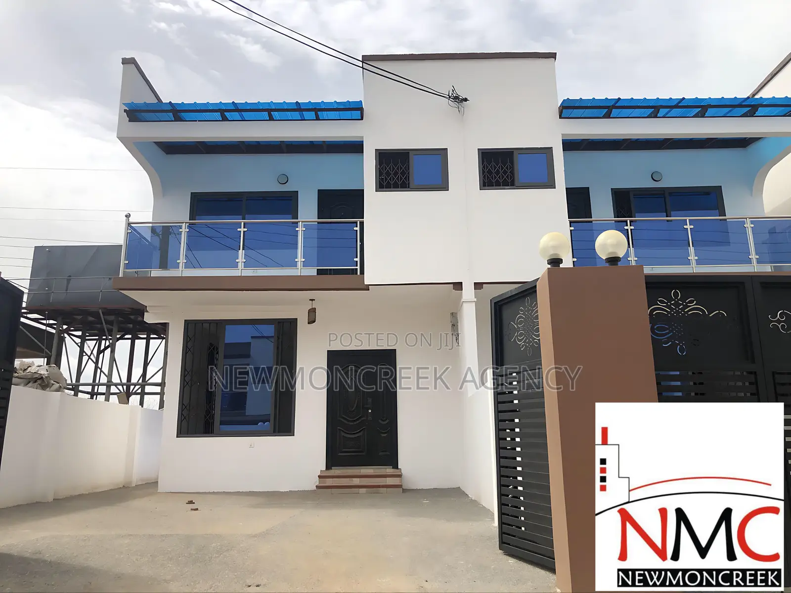 3bdrm Duplex in Gated Est.Oyarifa, Accra Metropolitan for sale in Accra Metropolitan