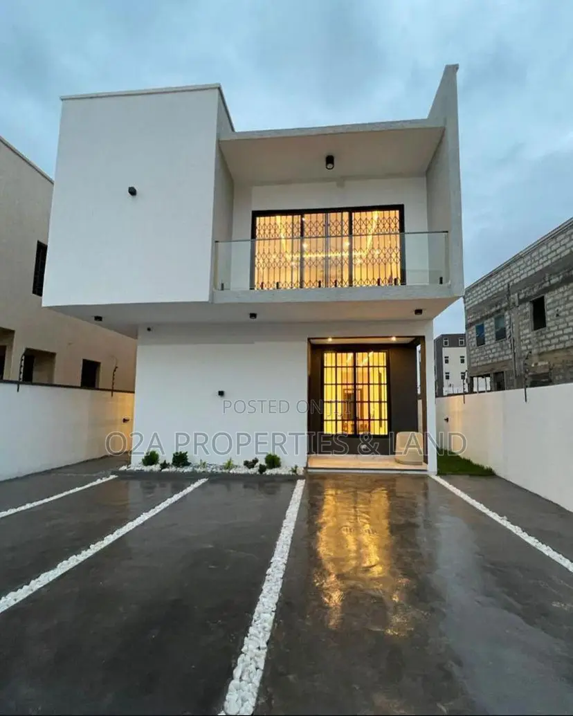 3bdrm House in East Legon Hills, Police Station for sale in Police Station