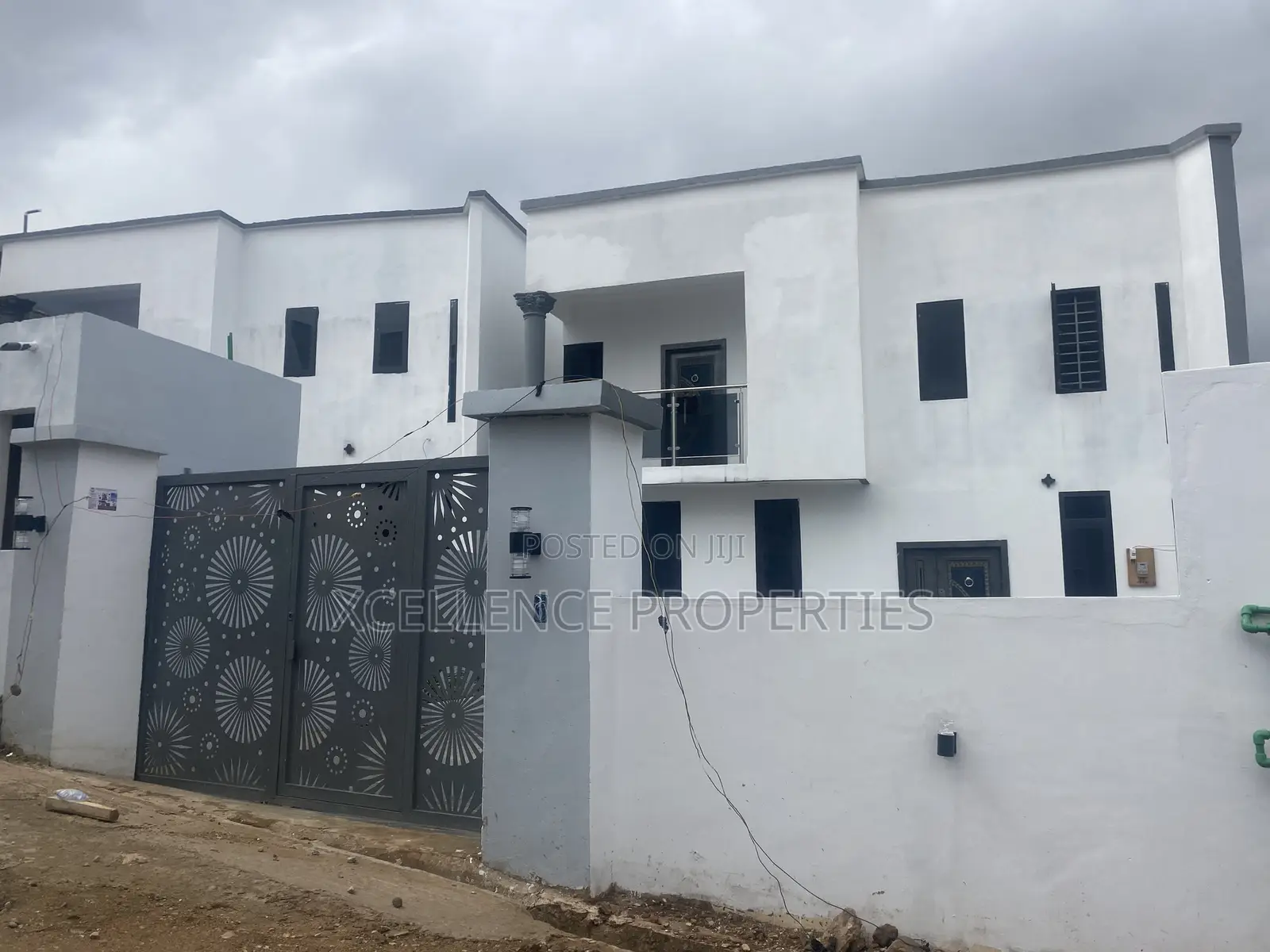 3bdrm Duplex in Xcellence Properties, Ashomang Estate for sale in Ashomang Estate