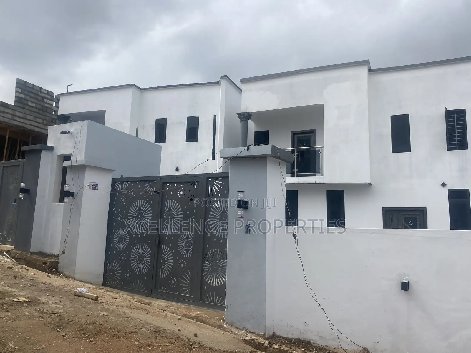 3bdrm Duplex in Xcellence Properties, Ashomang Estate for sale in Ashomang Estate