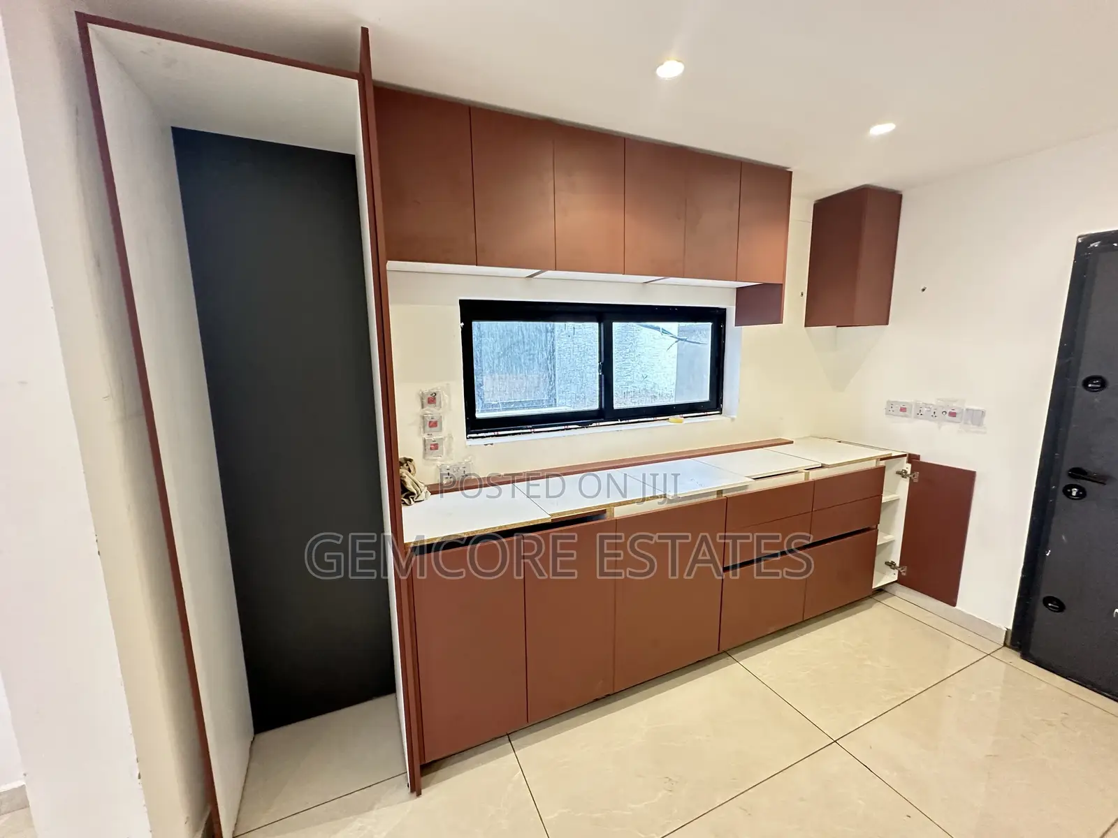 3bdrm Townhouse/Terrace in Puregem Realty, Ashaley Botwe for sale in Ashaley Botwe