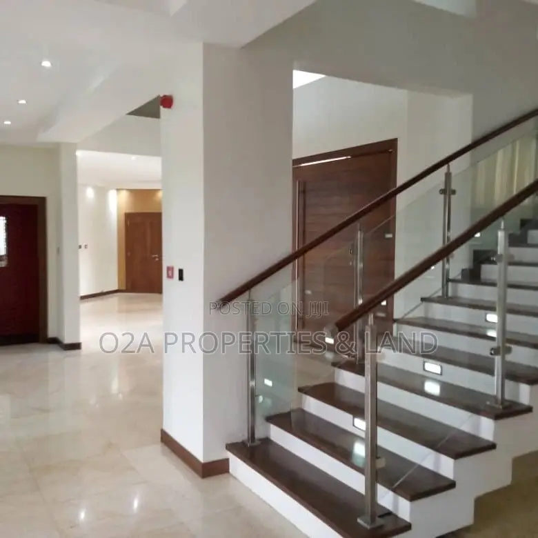 4bdrm House in Airport Hills for sale in Airport Residential Area