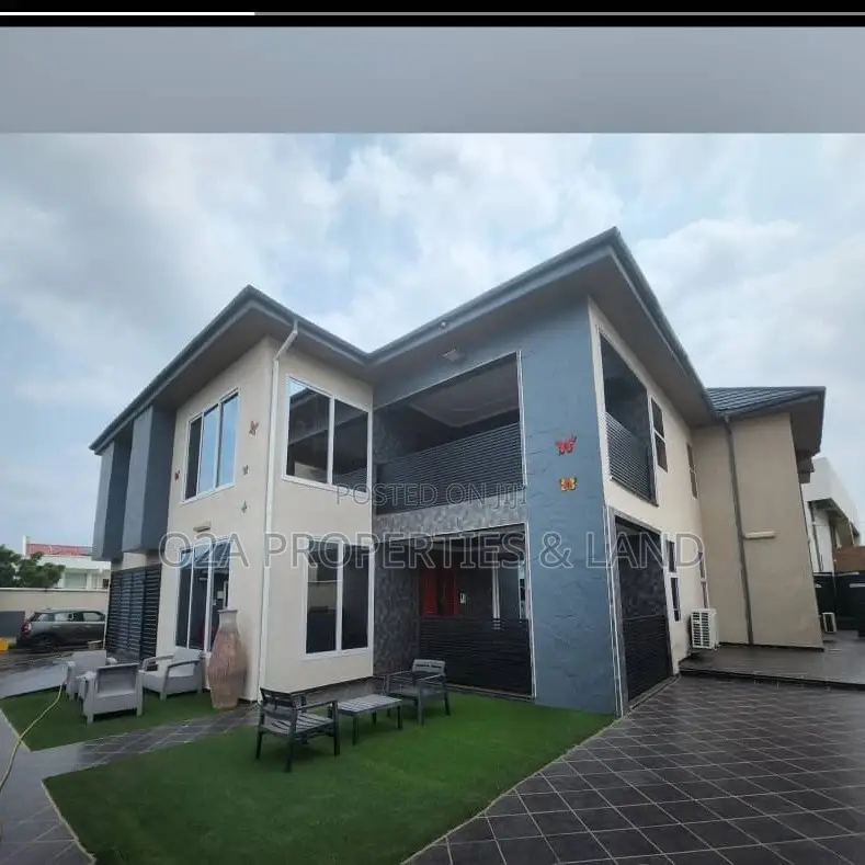 5bdrm House in Airport Hills Estate for sale in Airport Residential Area