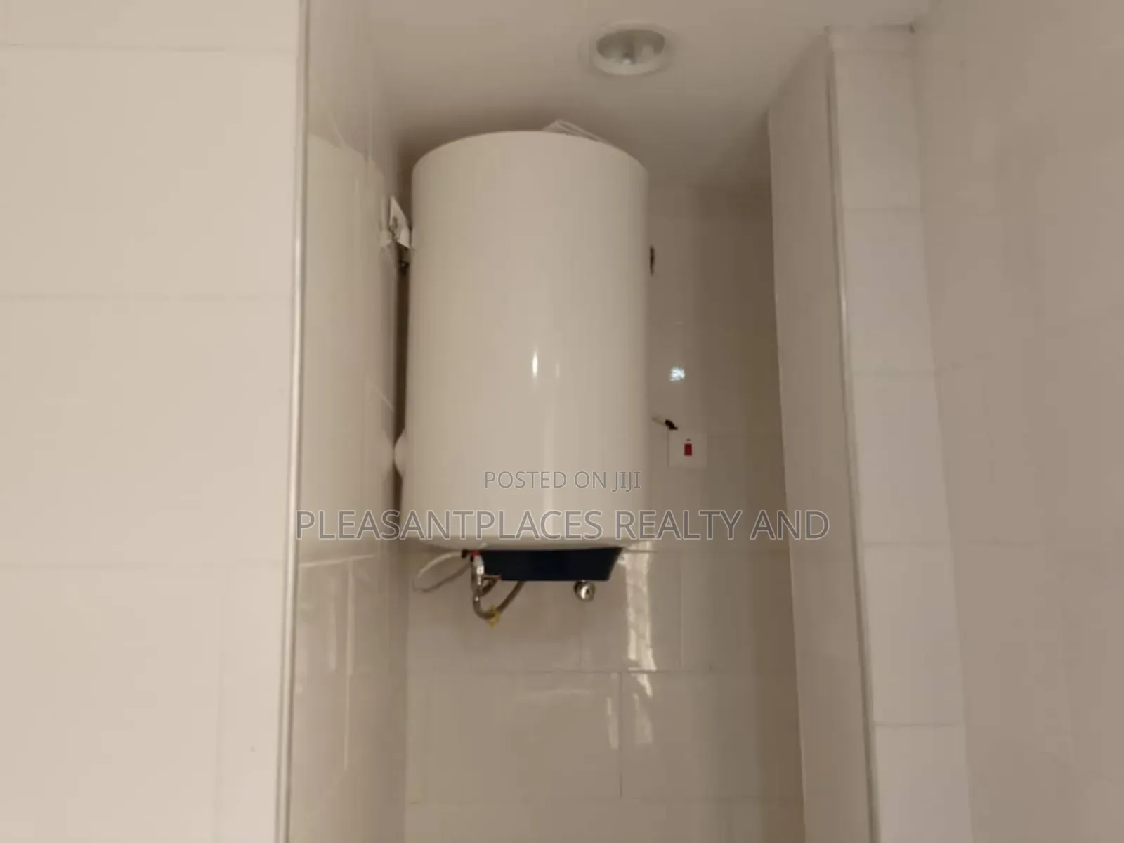 Furnished 2bdrm Apartment in Pleasantplaces, East Legon for rent in East Legon