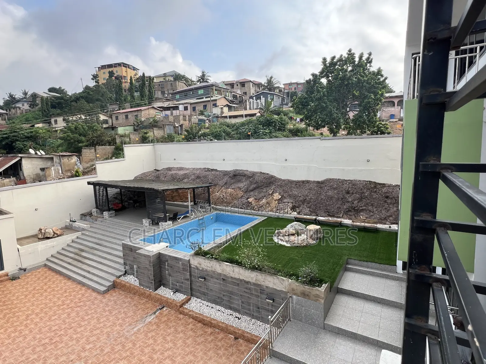 20bdrm House in Charclem Ventures, Accra Metropolitan for sale in Accra Metropolitan