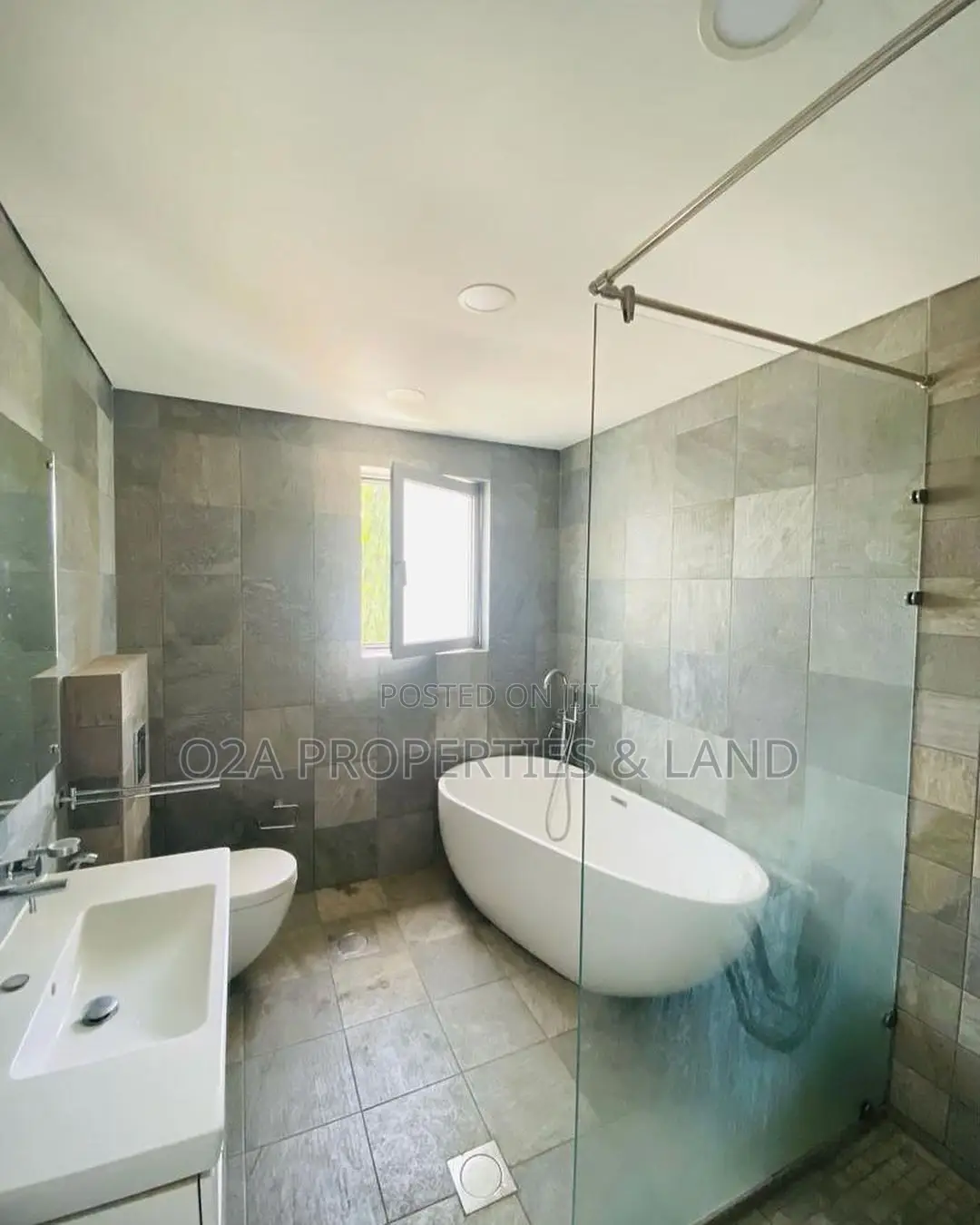 3bdrm Apartment in Cantonments, DVLA Area for rent in DVLA Area