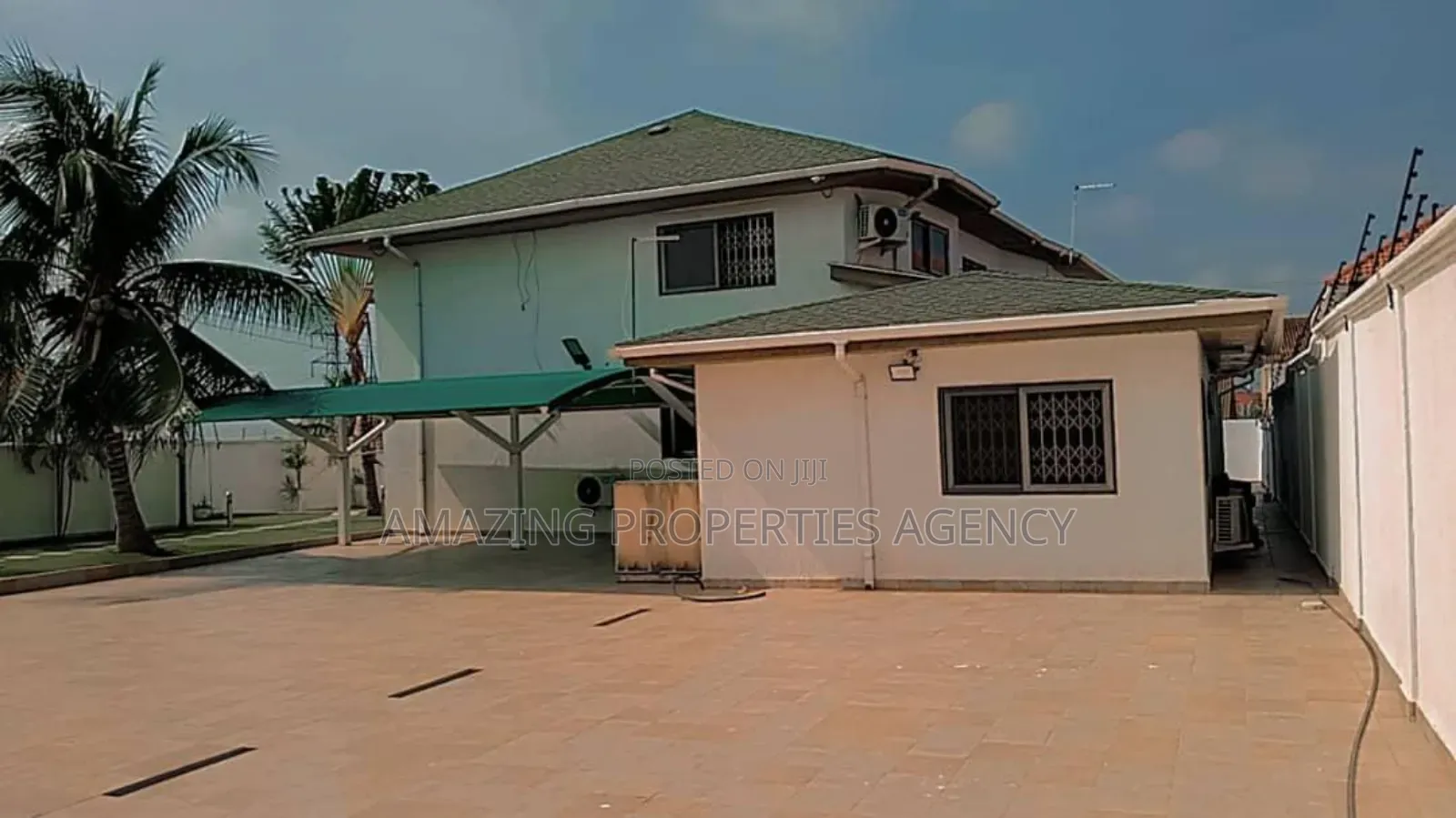 7bdrm House in Adjiriganor for sale in Adjiriganor